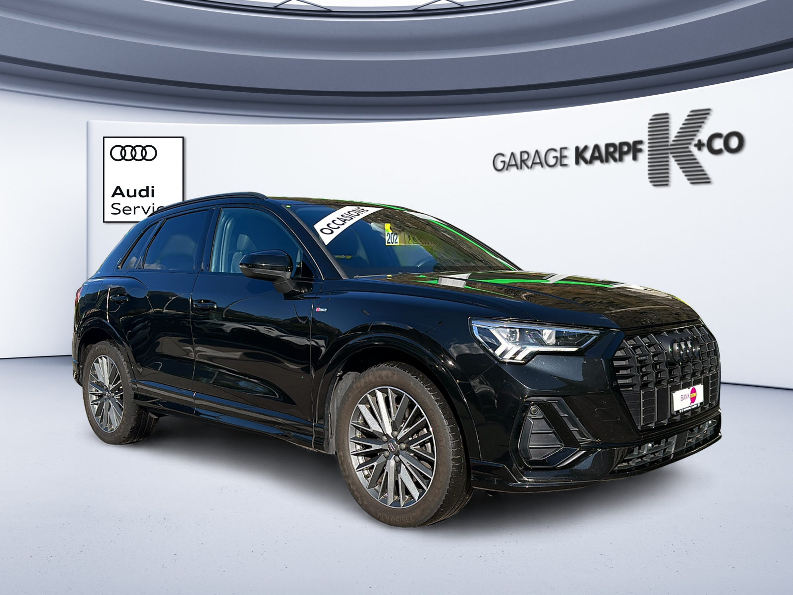 AUDI Q3 40 TFSI S line quattro S-tronic-image-5