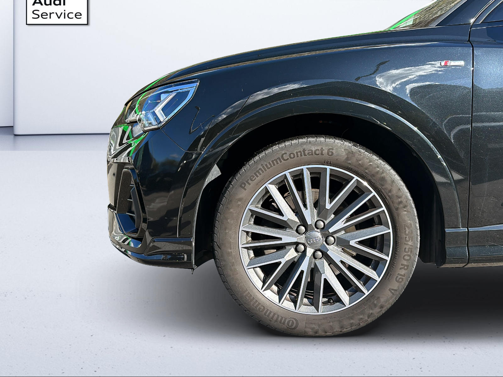 AUDI Q3 40 TFSI S line quattro S-tronic-image-7