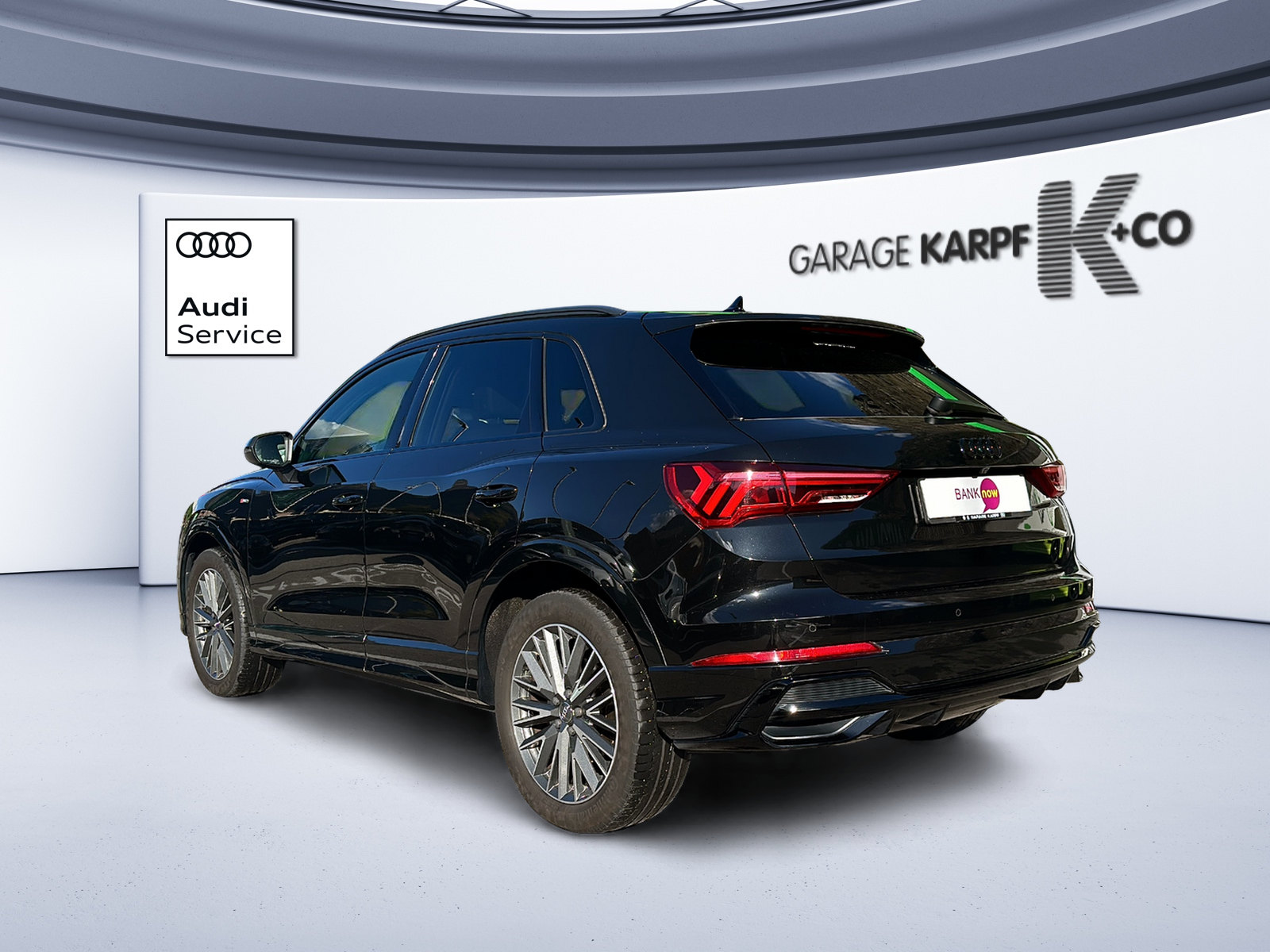 AUDI Q3 40 TFSI S line quattro S-tronic-image-1