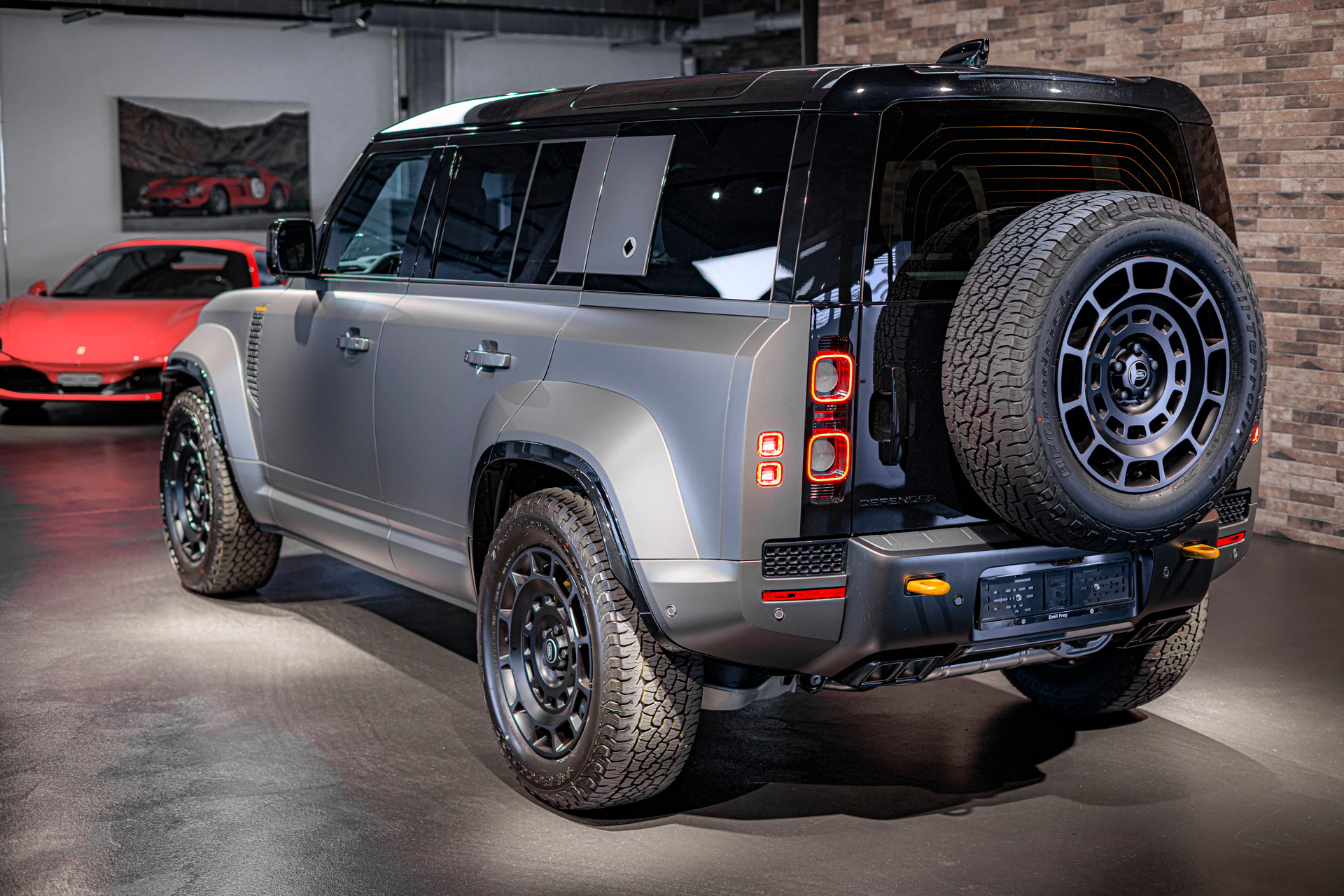 LAND ROVER 110 Octa First Edition-image-3