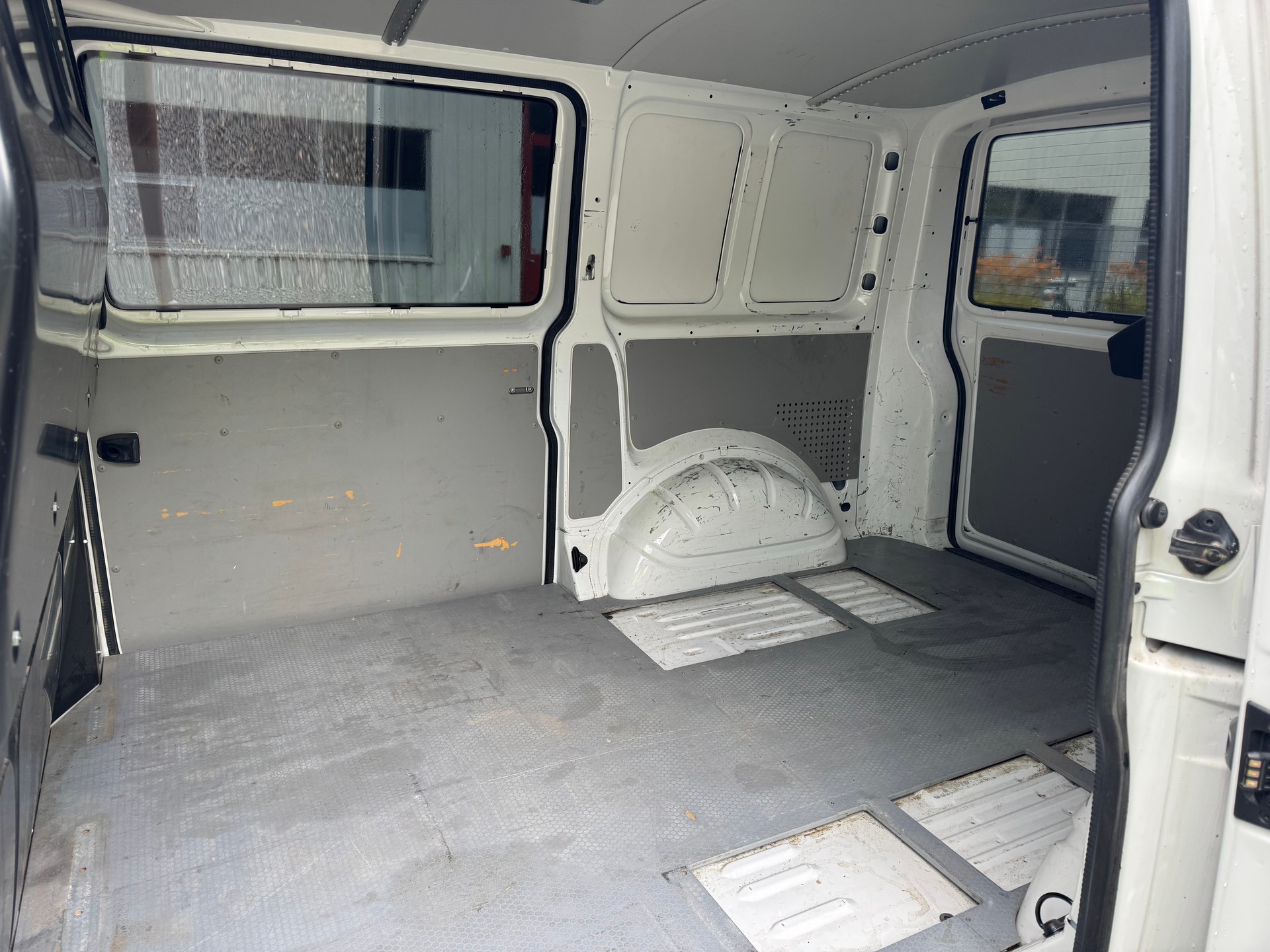 VW T6 2.0 TDI 4Motion-image-10