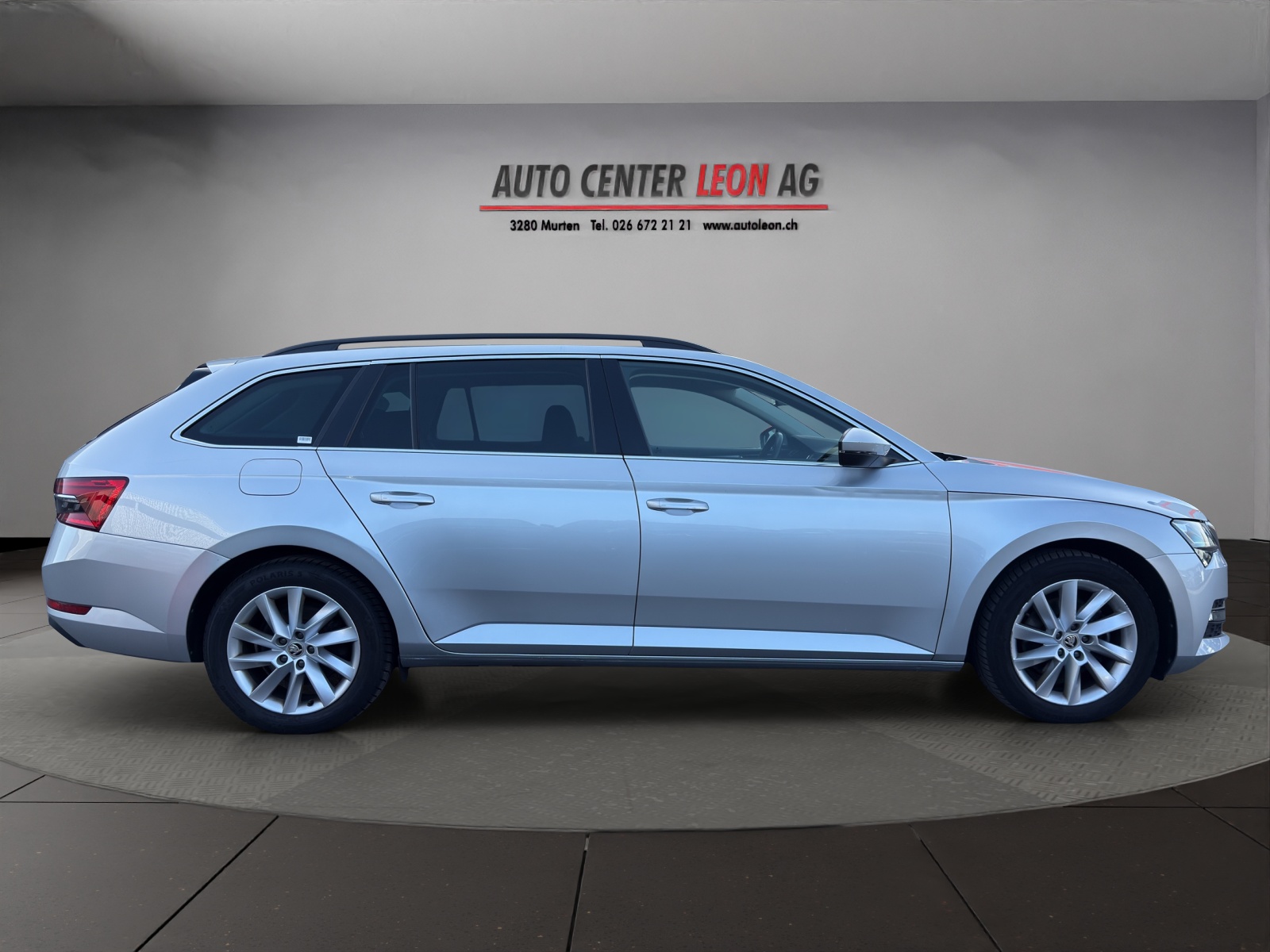 SKODA Superb Combi 2.0 TDi Ambition 4x4 DSG-image-6