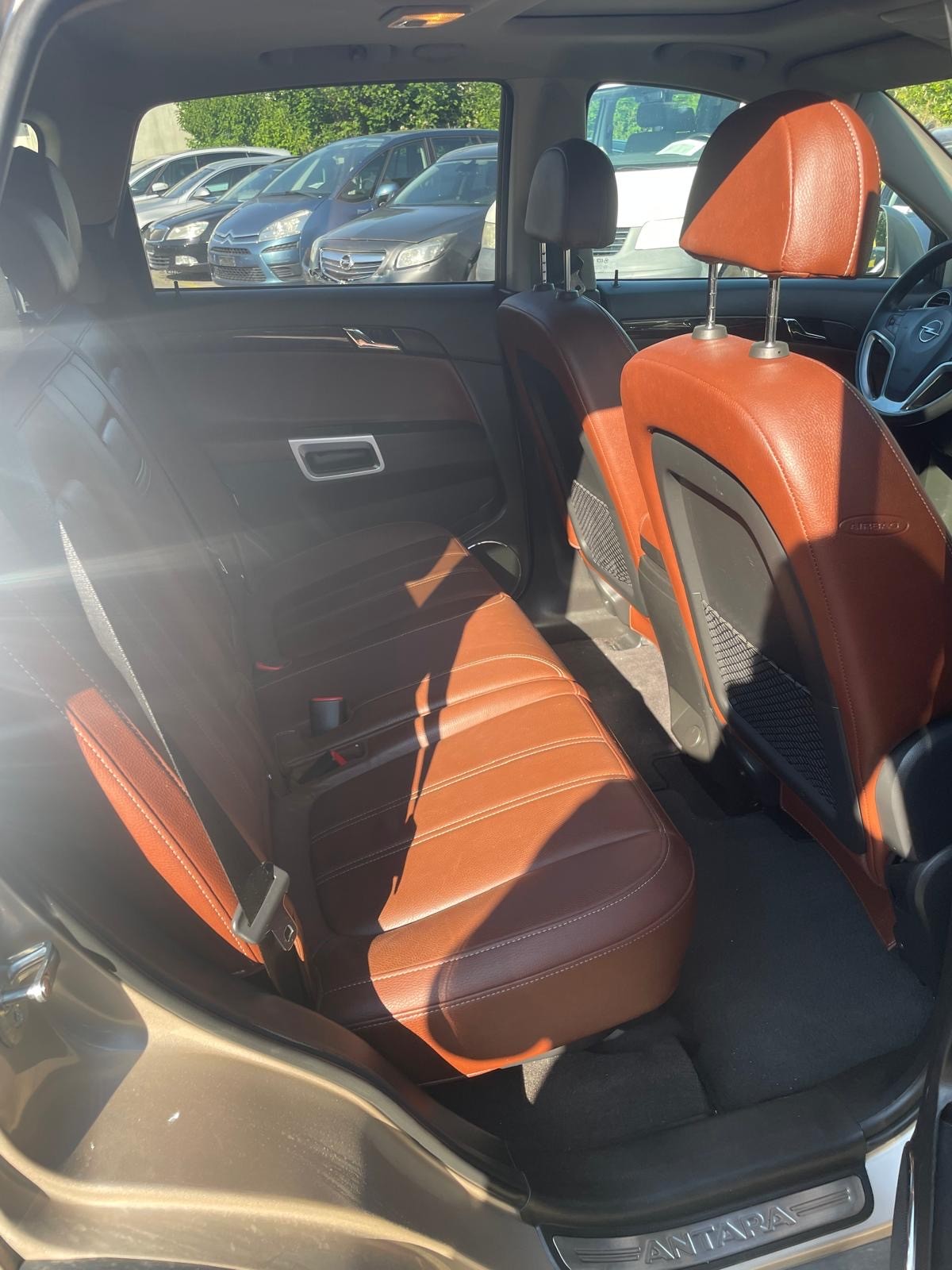 OPEL Antara 2.2 CDTi Cosmo 4WD Automatic-image-3