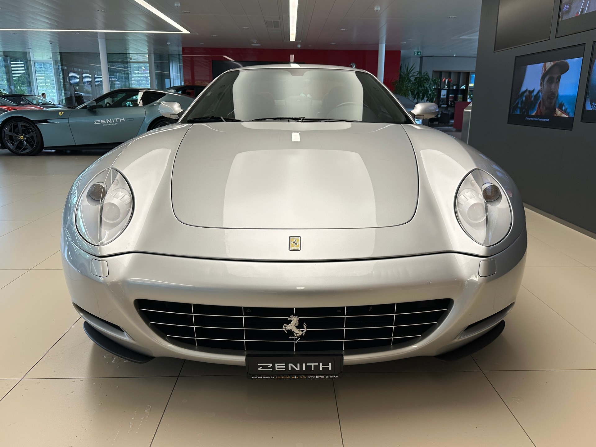 FERRARI 612-image-1