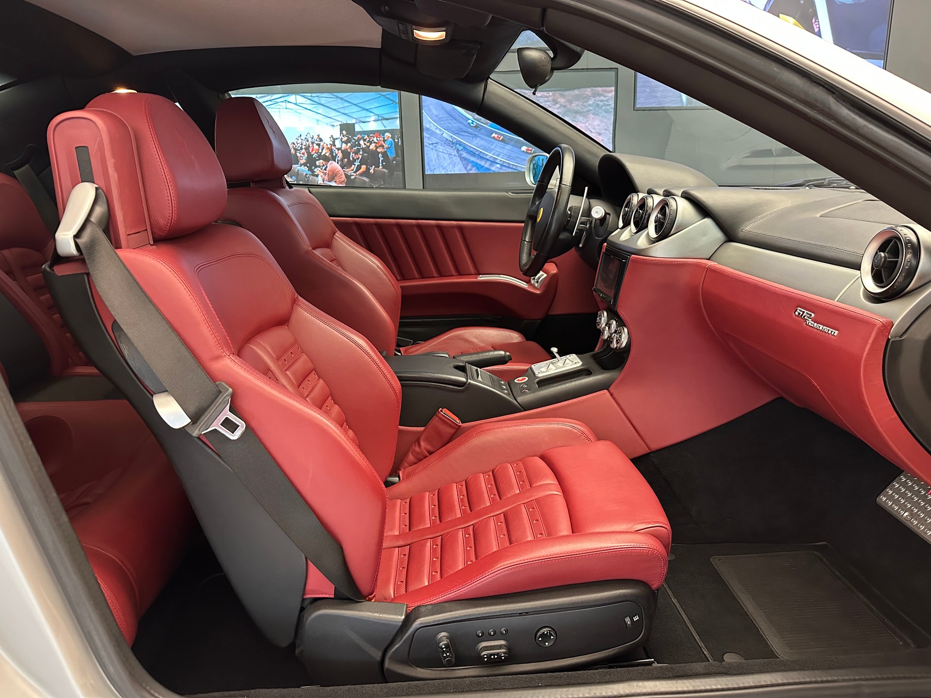 FERRARI 612-image-8