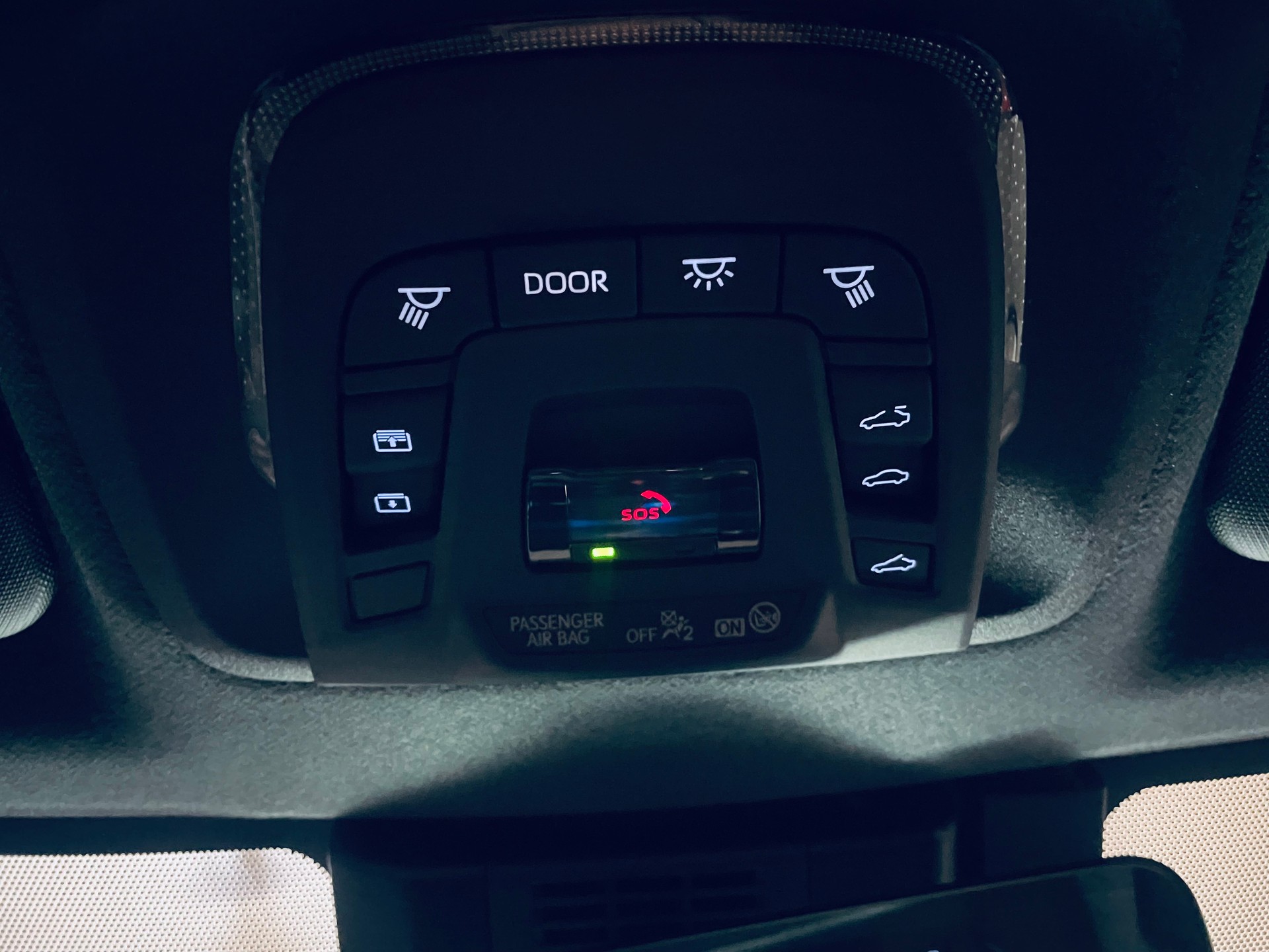 TOYOTA Corolla Touring Sports 2.0 HSD Premium e-CVT-image-16