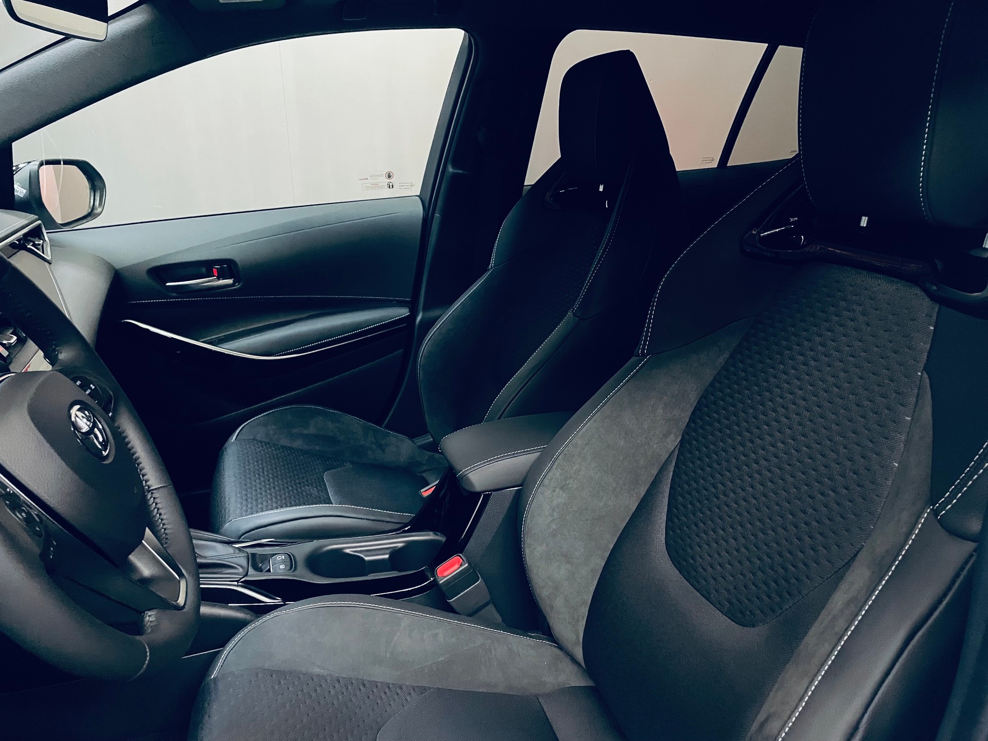 TOYOTA Corolla Touring Sports 2.0 HSD Premium e-CVT-image-14