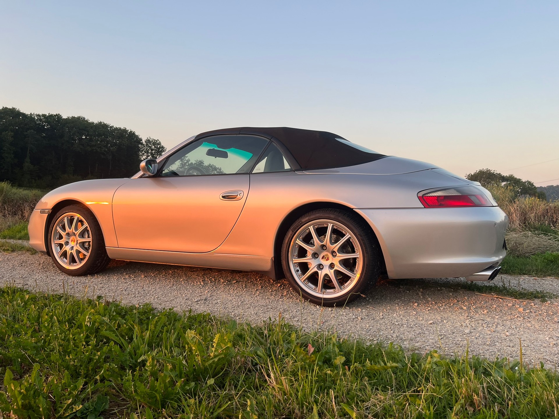 PORSCHE 911 Carrera 4 Cabrio-image-5