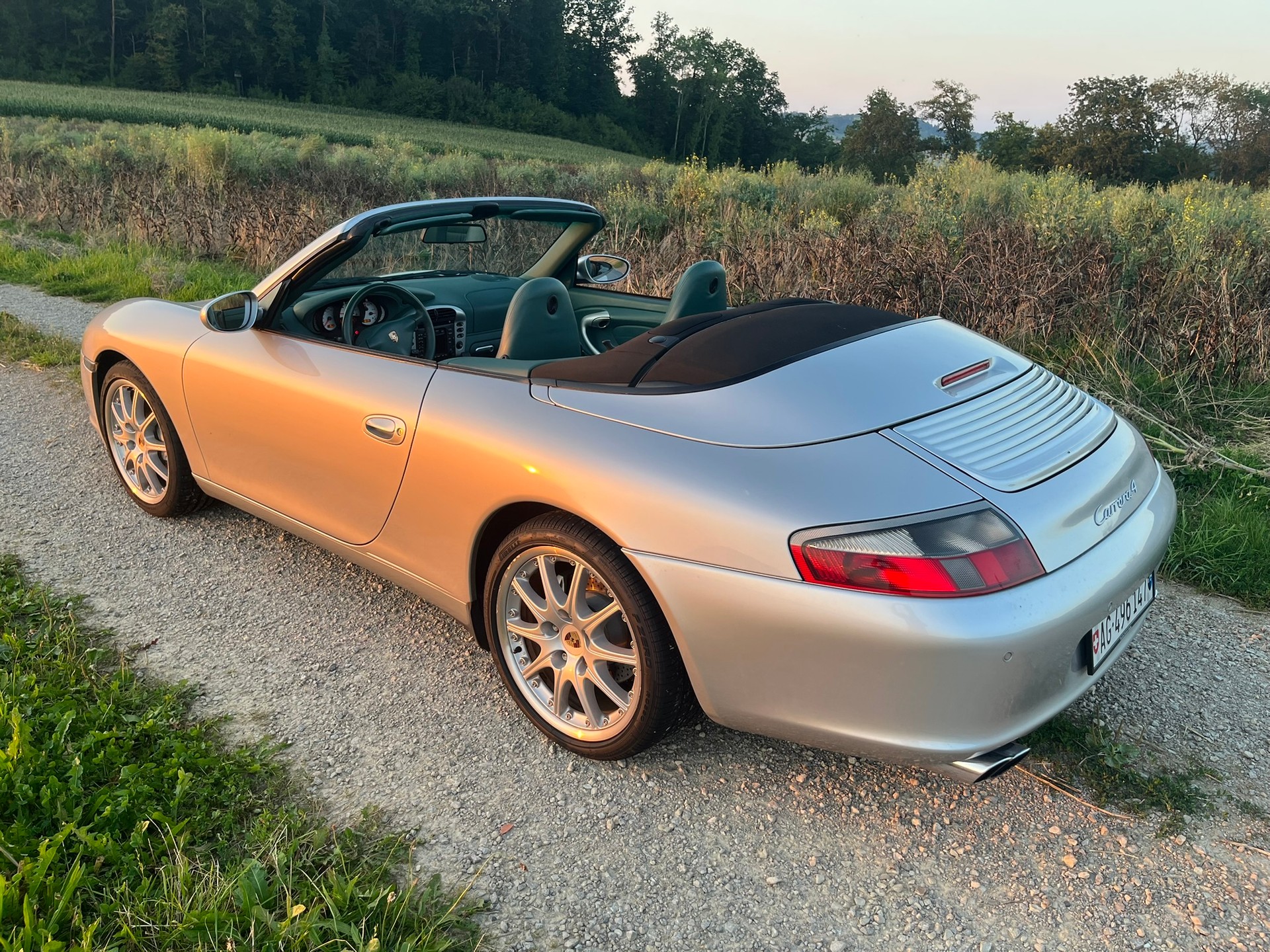 PORSCHE 911 Carrera 4 Cabrio-image-0