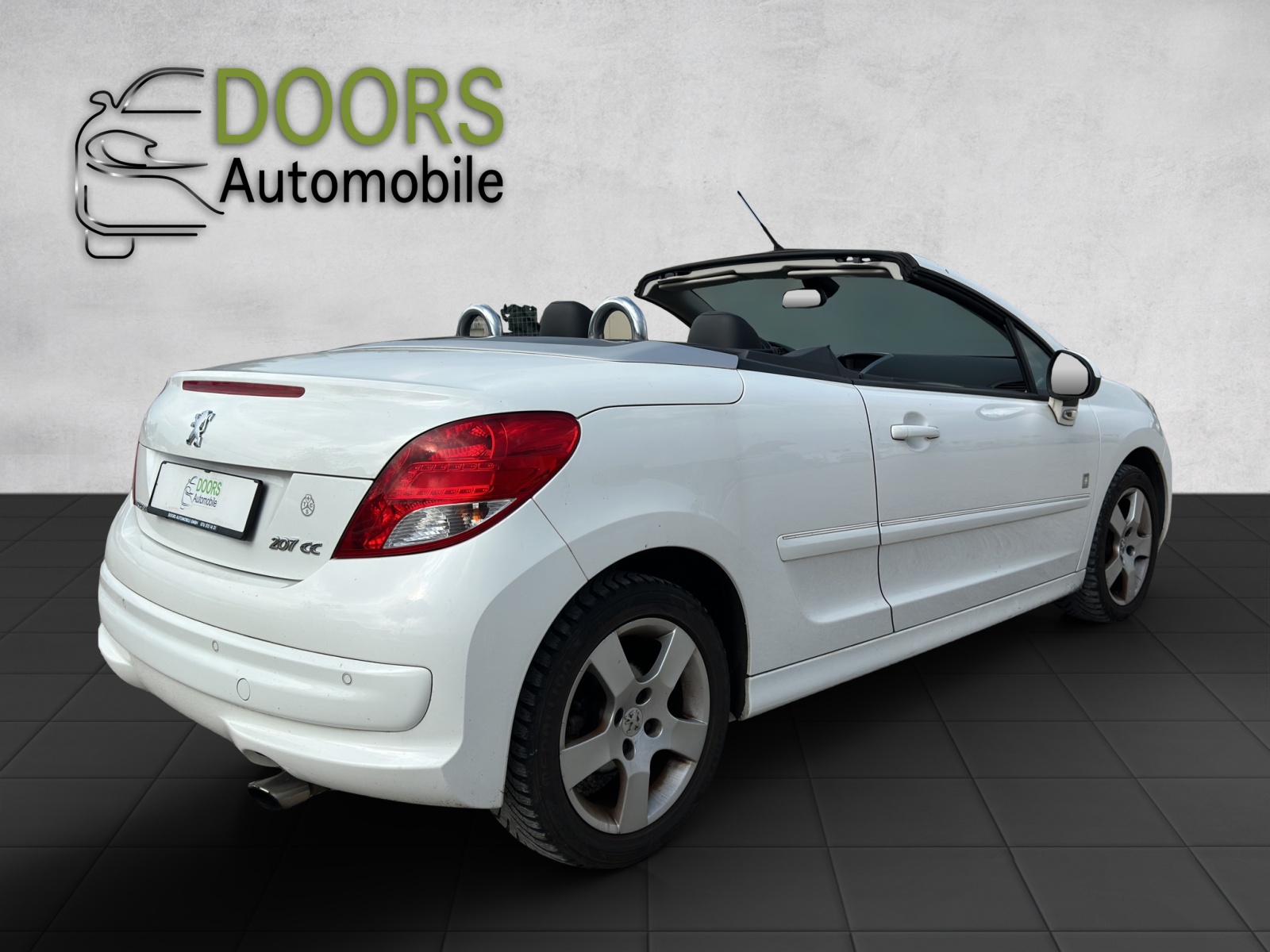 PEUGEOT 207 CC 1.6 16V Turbo Swiss Edition-image-3