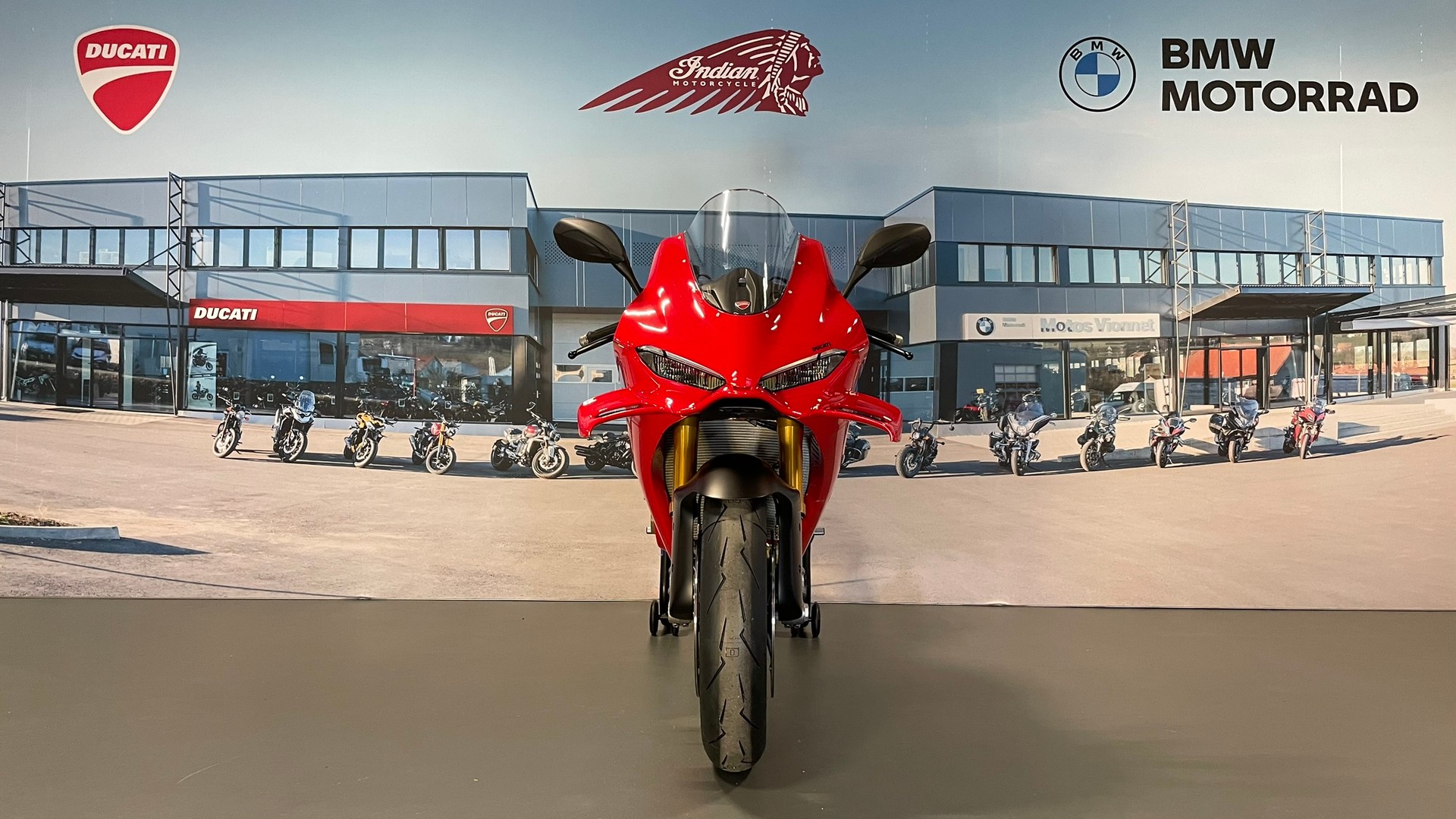 DUCATI PANIGALE V4 S-showroom-element-1