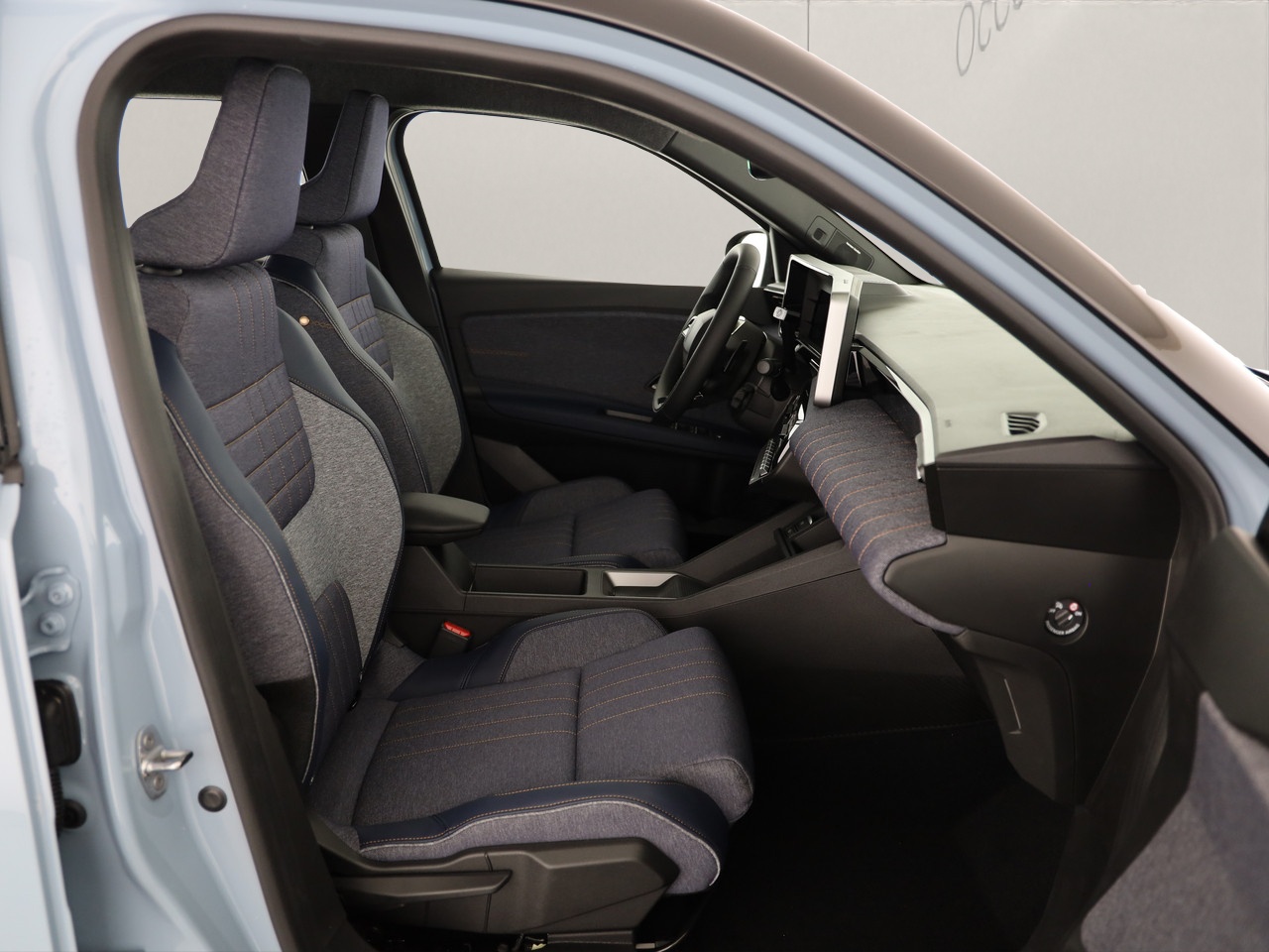 RENAULT R4 E-Tech Comfort Range techno-image-6