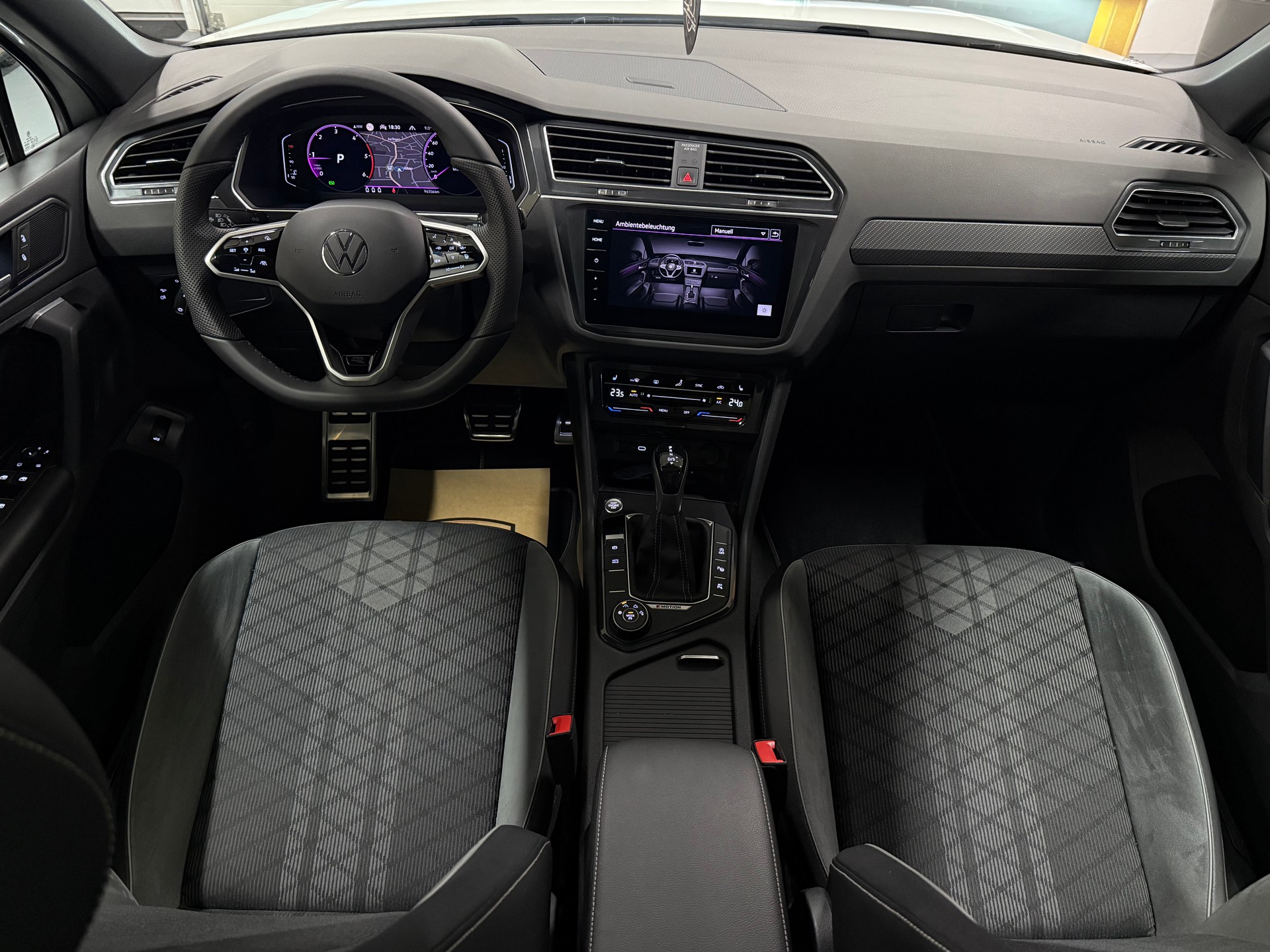 VW Tiguan 2.0 TDI SCR R-Line 4Motion DSG-image-19
