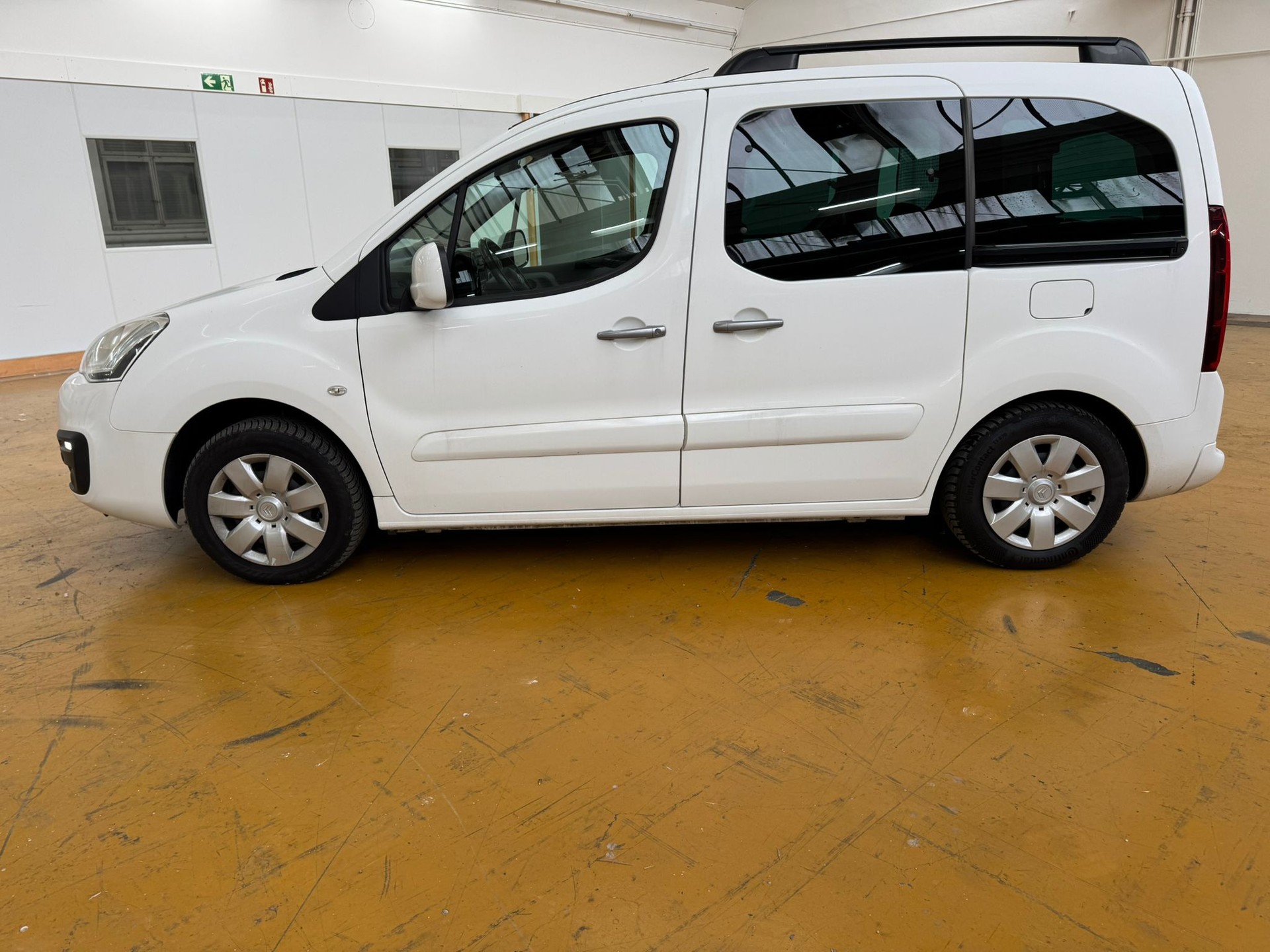 CITROEN Berlingo 1.2i Feel-image-8