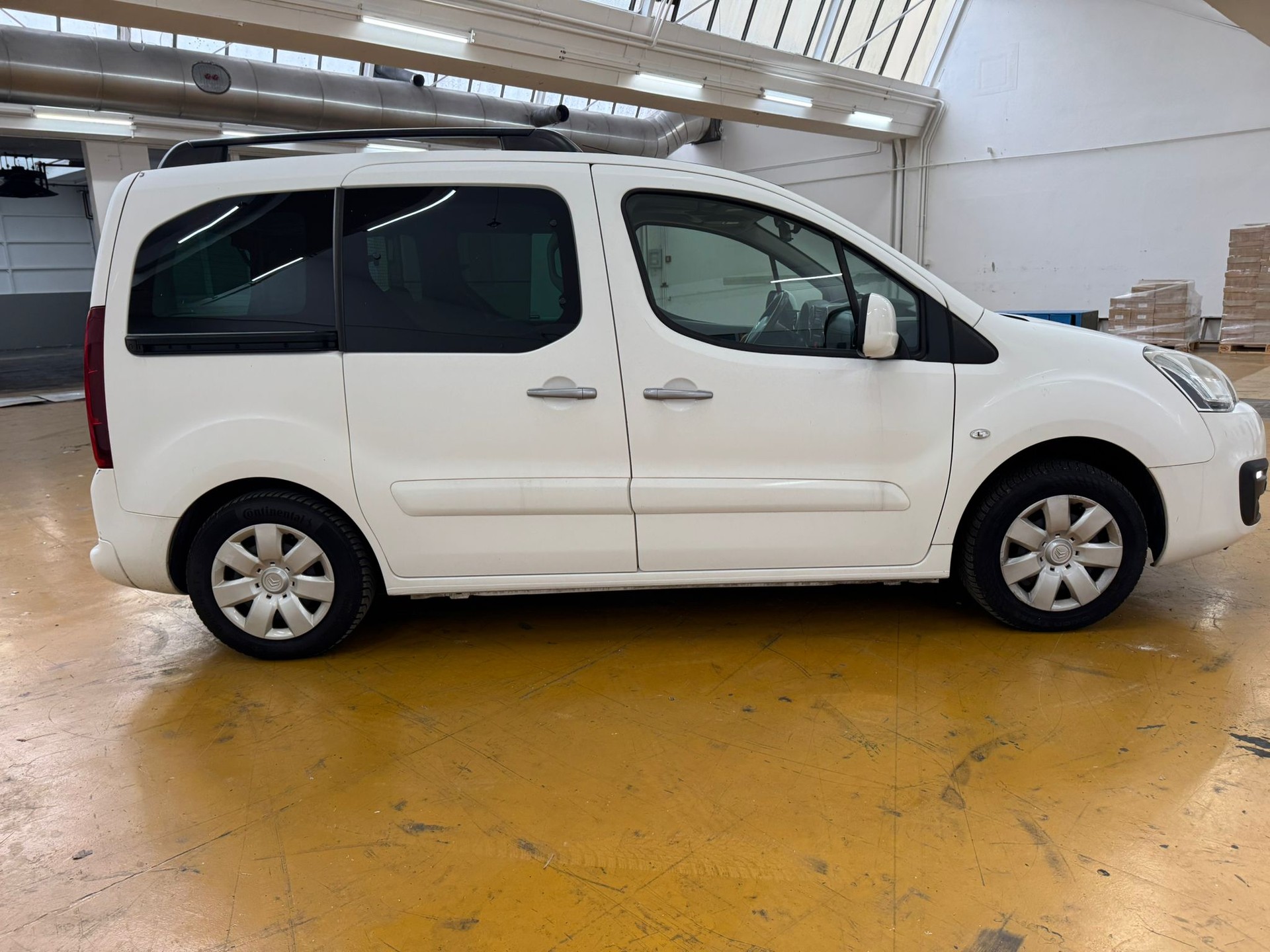CITROEN Berlingo 1.2i Feel-image-10