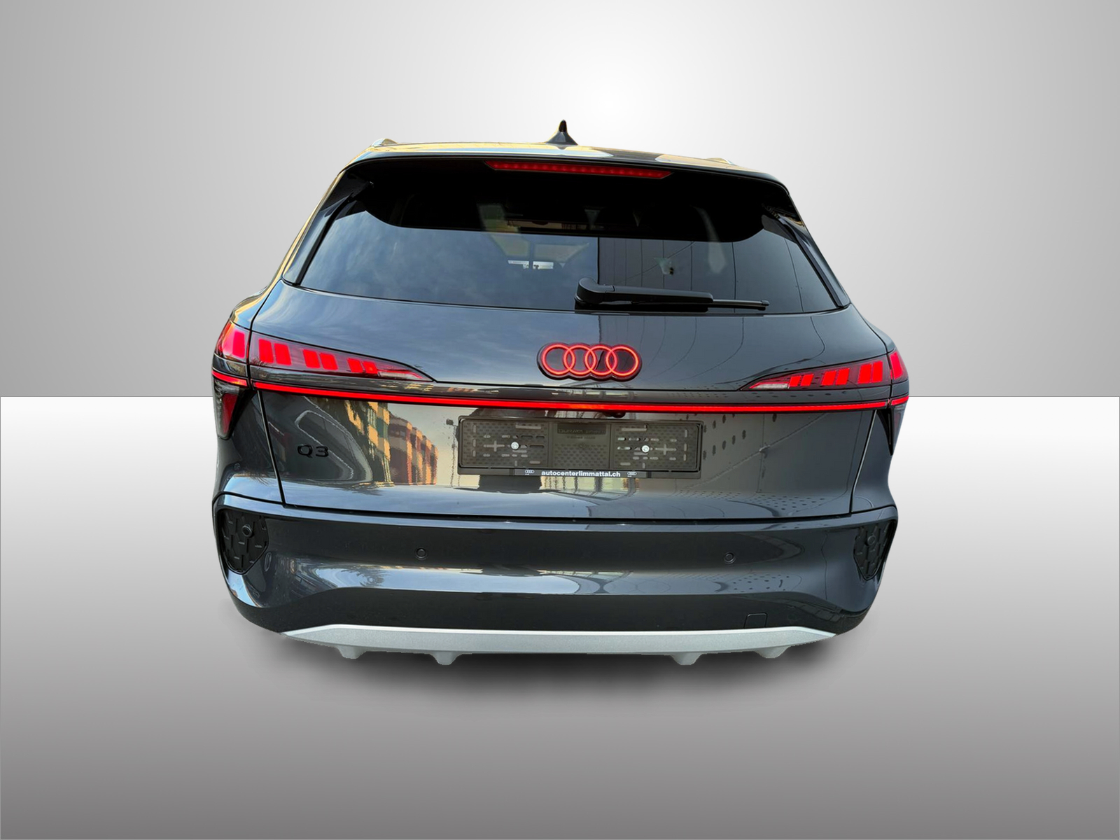 AUDI Q3 SUV 110 kW TFSI S tronic-image-13