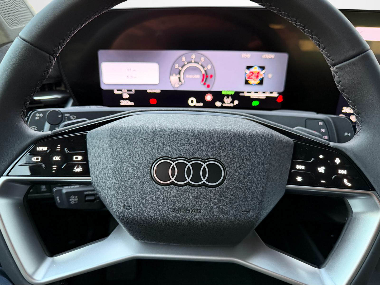 AUDI Q3 SUV 110 kW TFSI S tronic-image-5