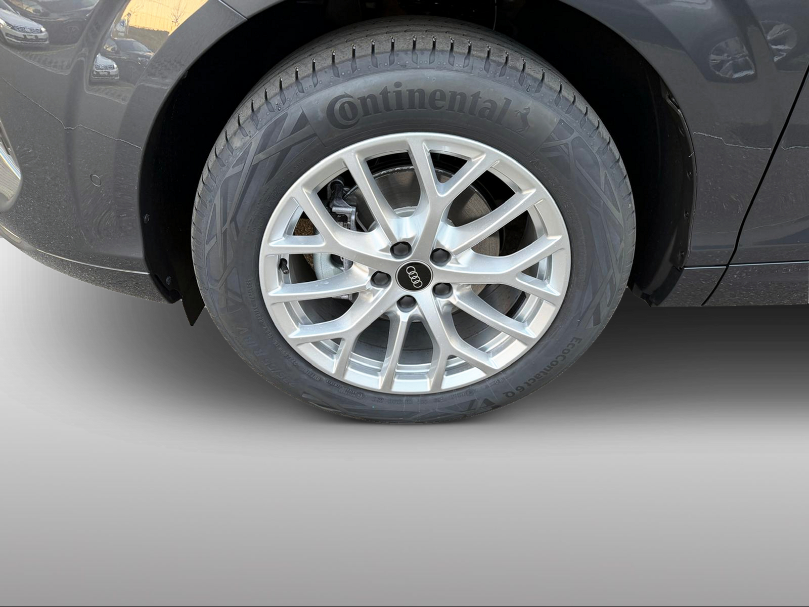 AUDI Q3 SUV 110 kW TFSI S tronic-image-3
