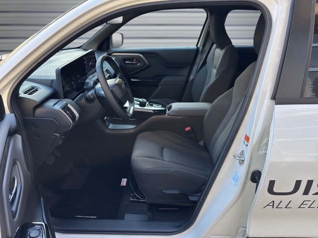 TOYOTA Urban Cruiser 61 kWh Trend AWD-image-8