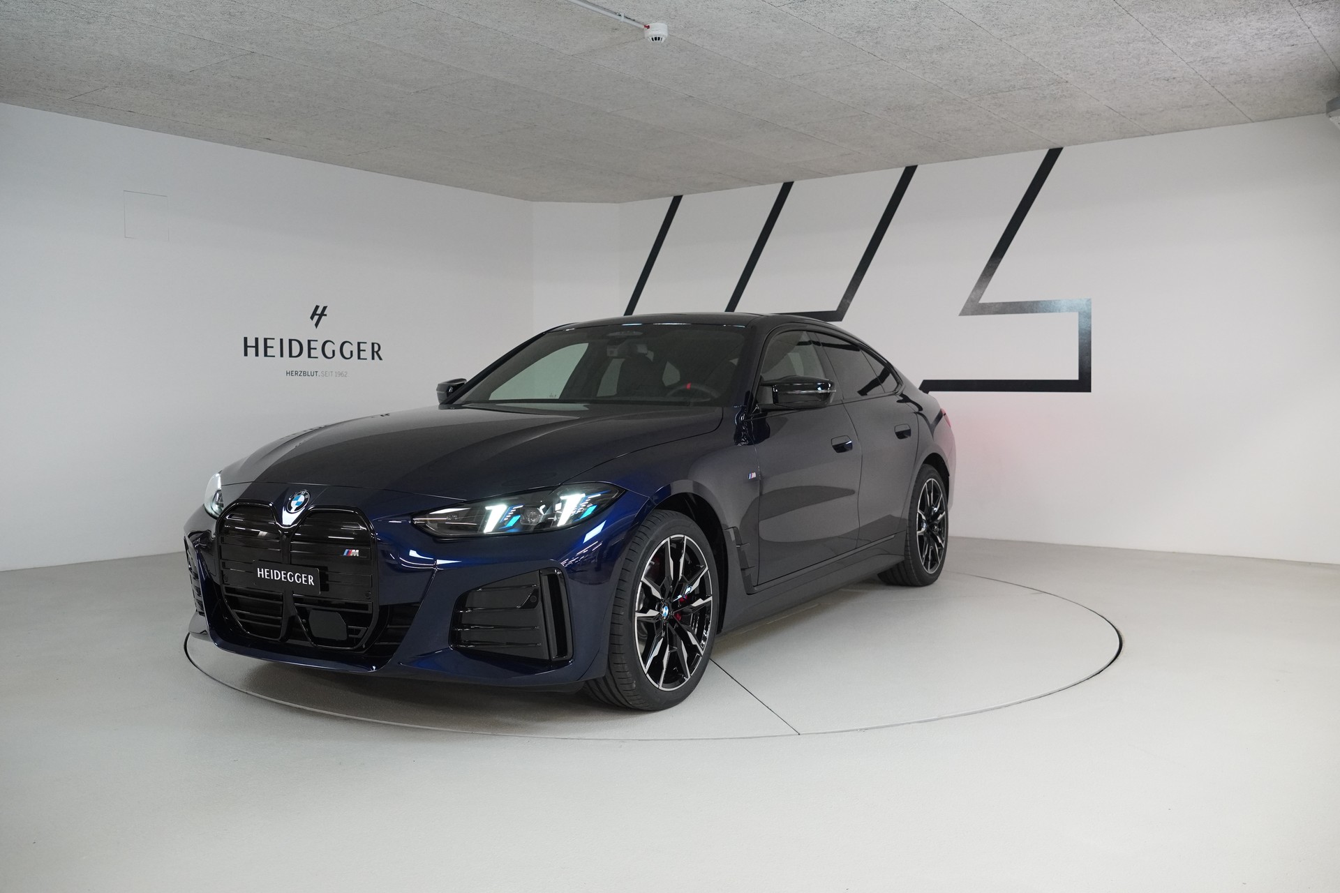 BMW i4 M60 M Sport Pro-image-0