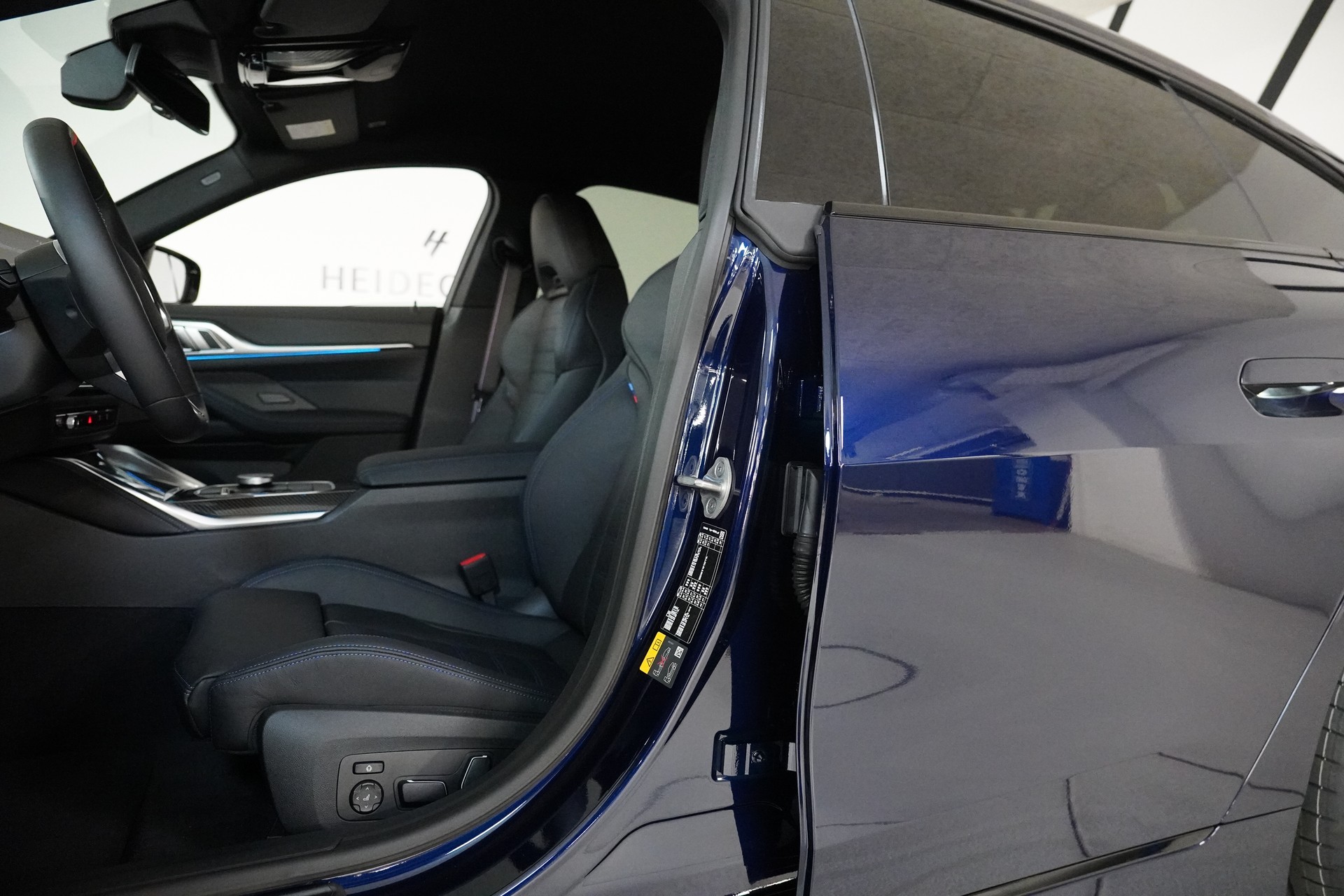 BMW i4 M60 M Sport Pro-image-10