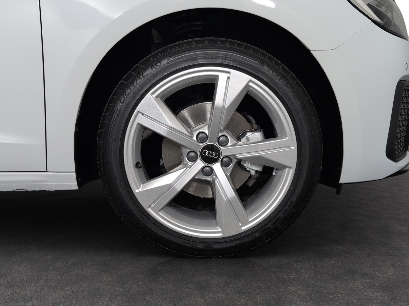 AUDI A1 Sportback 30 TFSI Attraction S-tronic-image-4