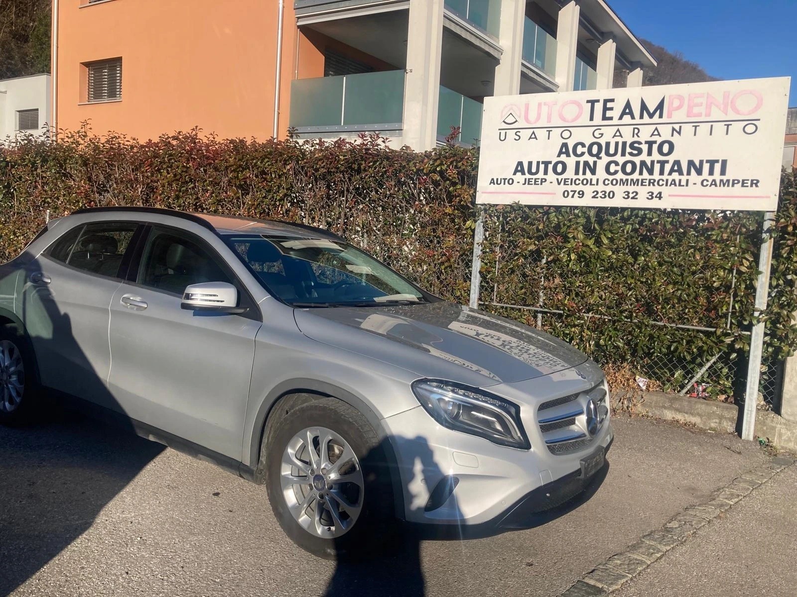 MERCEDES-BENZ GLA 200 CDI Style 4Matic 7G-DCT-image-0