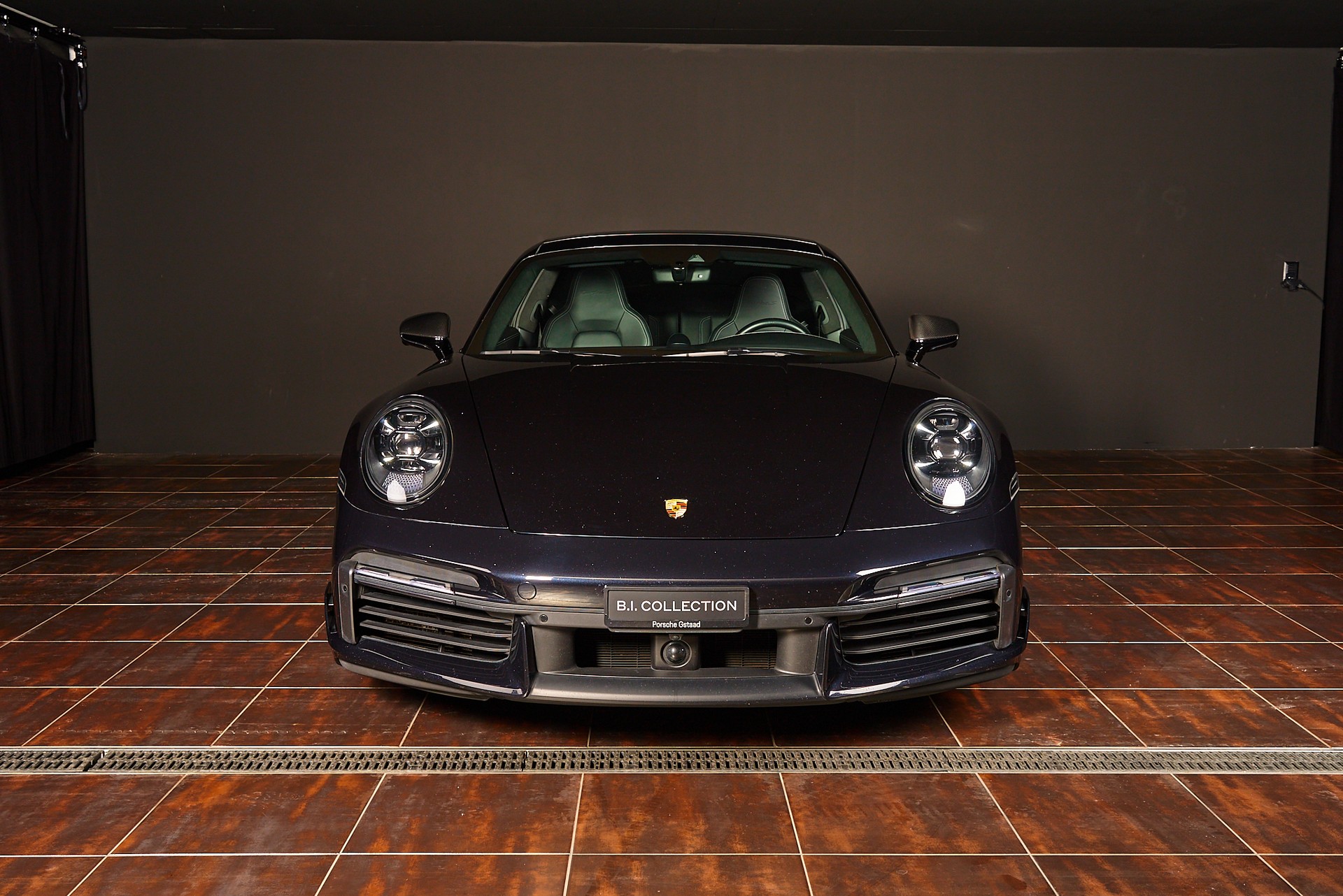 PORSCHE 911 Turbo S PDK-image-4
