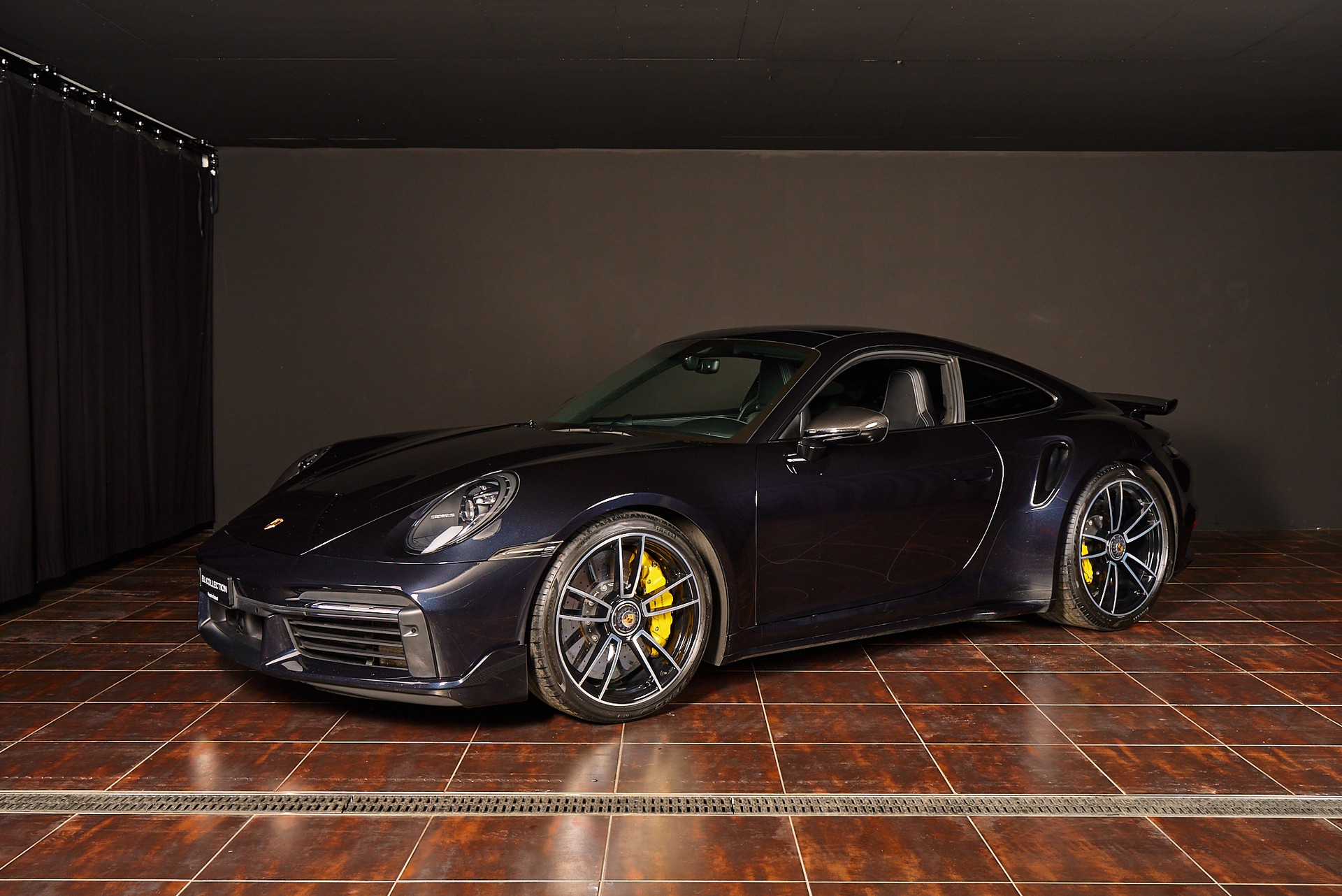 PORSCHE 911 Turbo S PDK-image-0