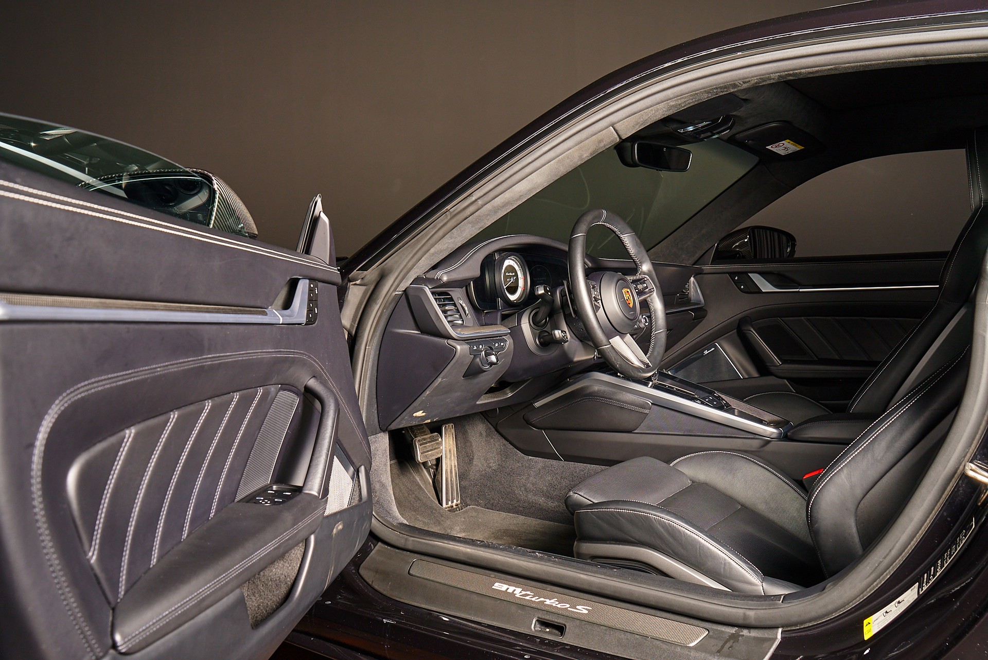 PORSCHE 911 Turbo S PDK-image-11