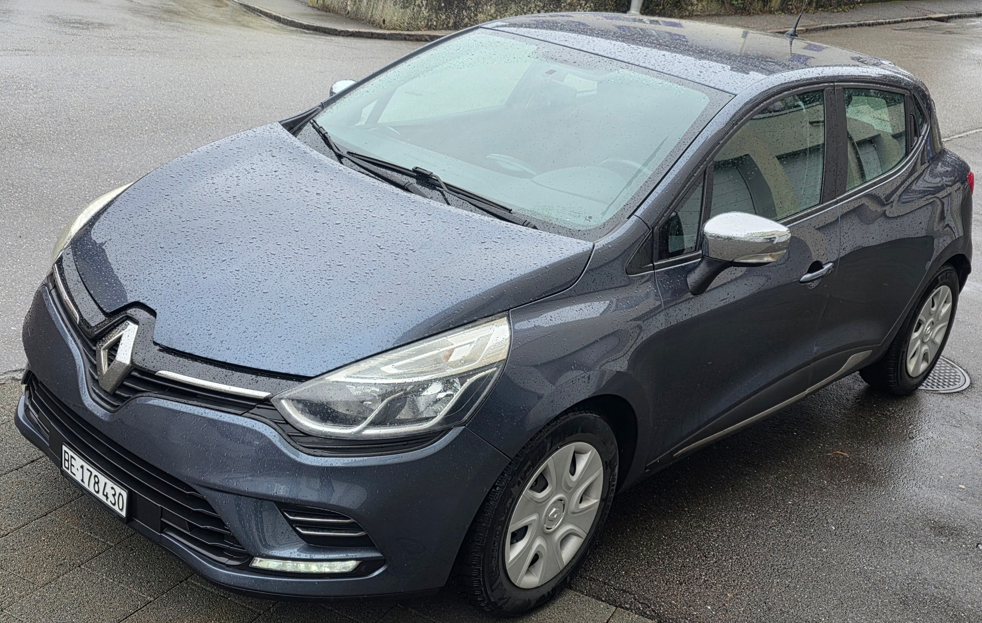 RENAULT Clio 0.9 12V Intens-image-1