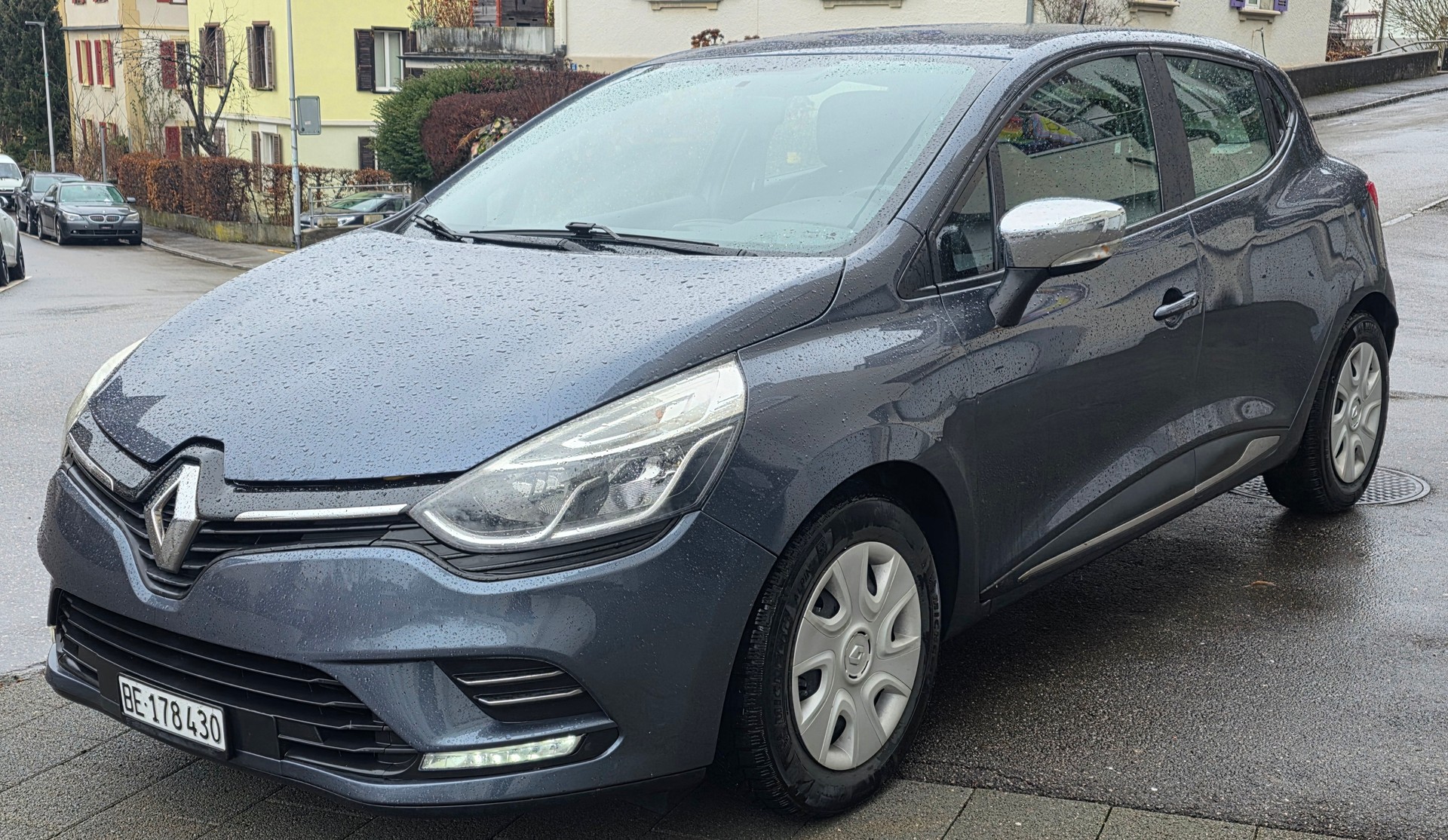 RENAULT Clio 0.9 12V Intens-image-5