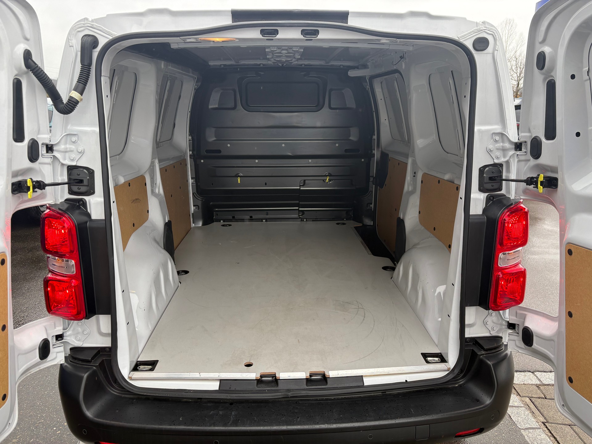 PEUGEOT Expert Kaw. Standard 1.5 BlueHDi 100 S/S-image-5