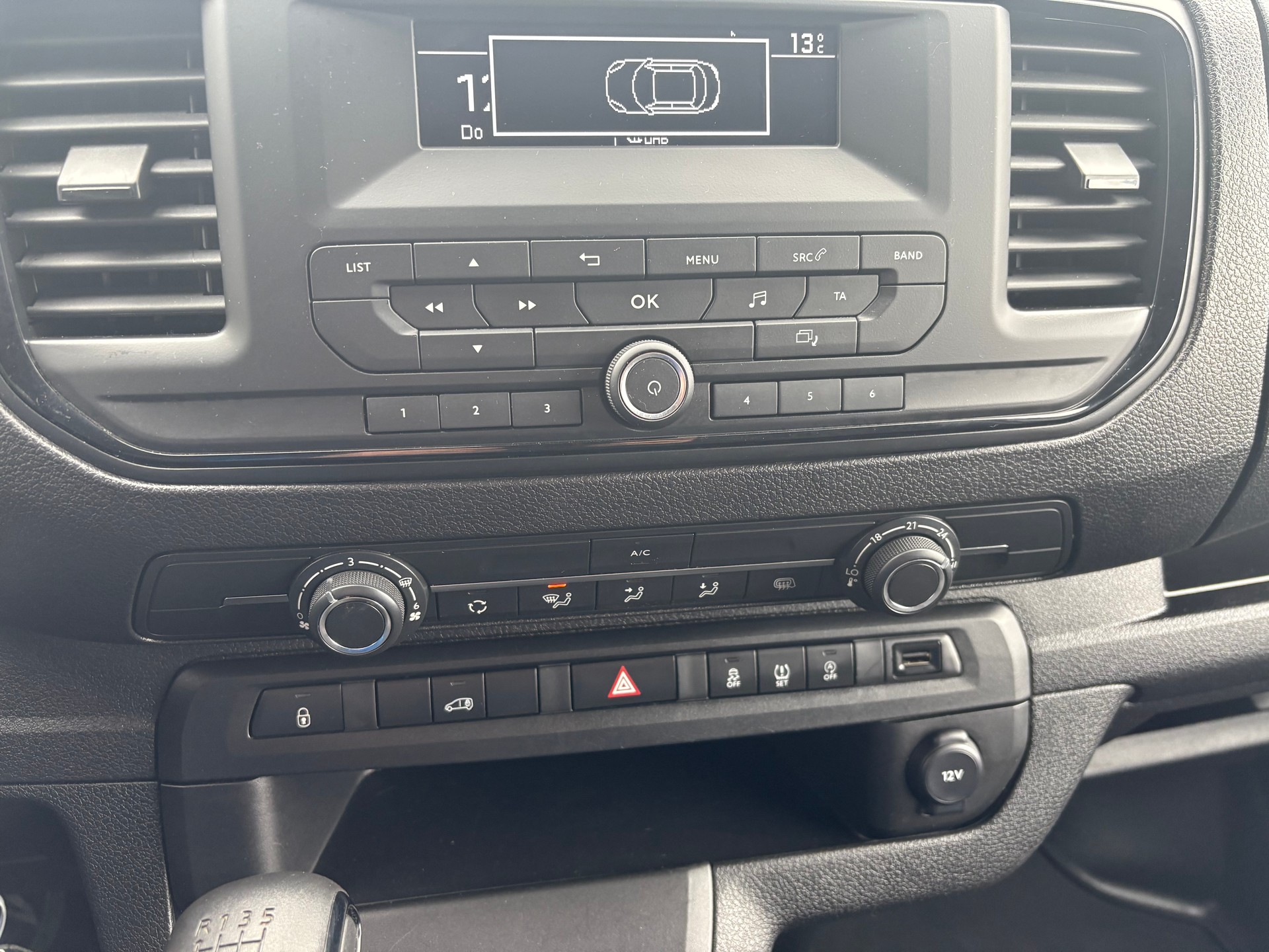 PEUGEOT Expert Kaw. Standard 1.5 BlueHDi 100 S/S-image-9
