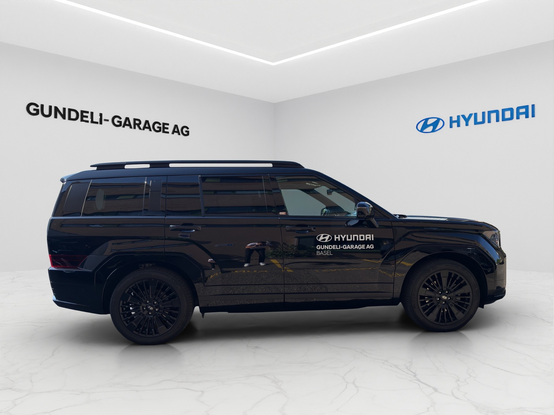 HYUNDAI Santa Fe 1.6 T-GDi HEV Calligraphy 4WD Automatic-image-6