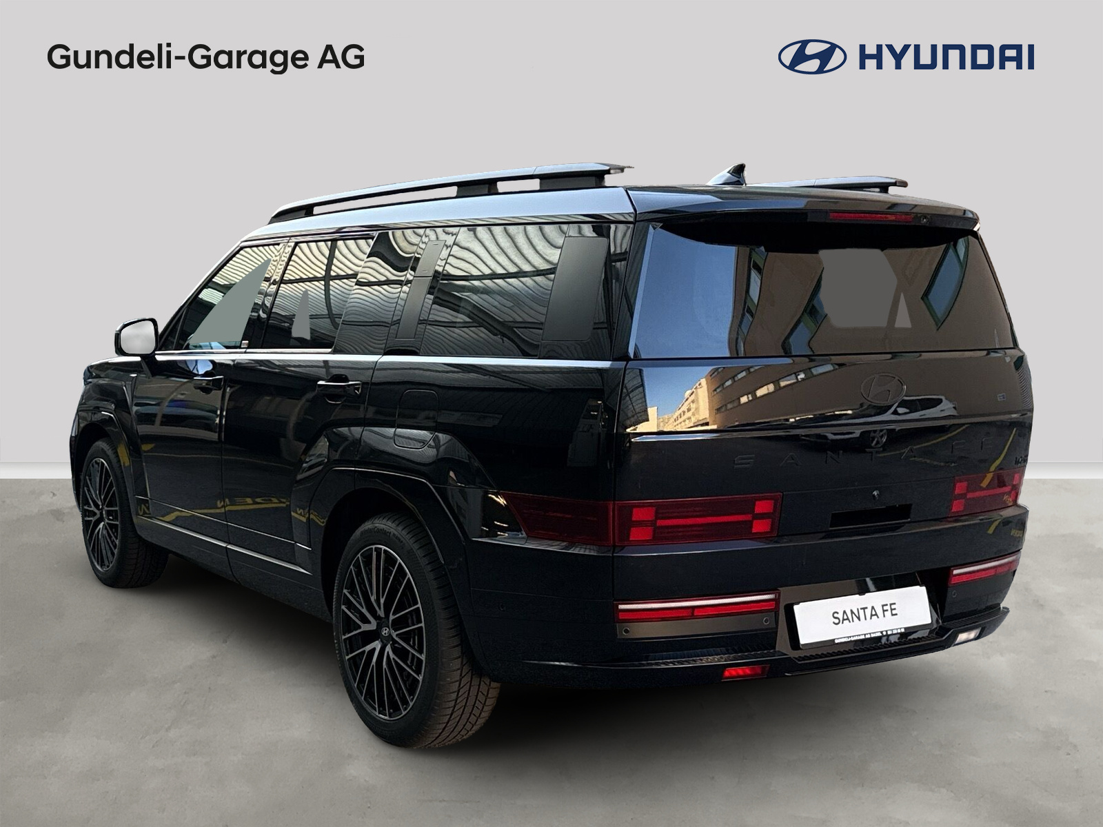 HYUNDAI Santa Fe 1.6 T-GDi HEV Calligraphy 4WD Automatic-image-3