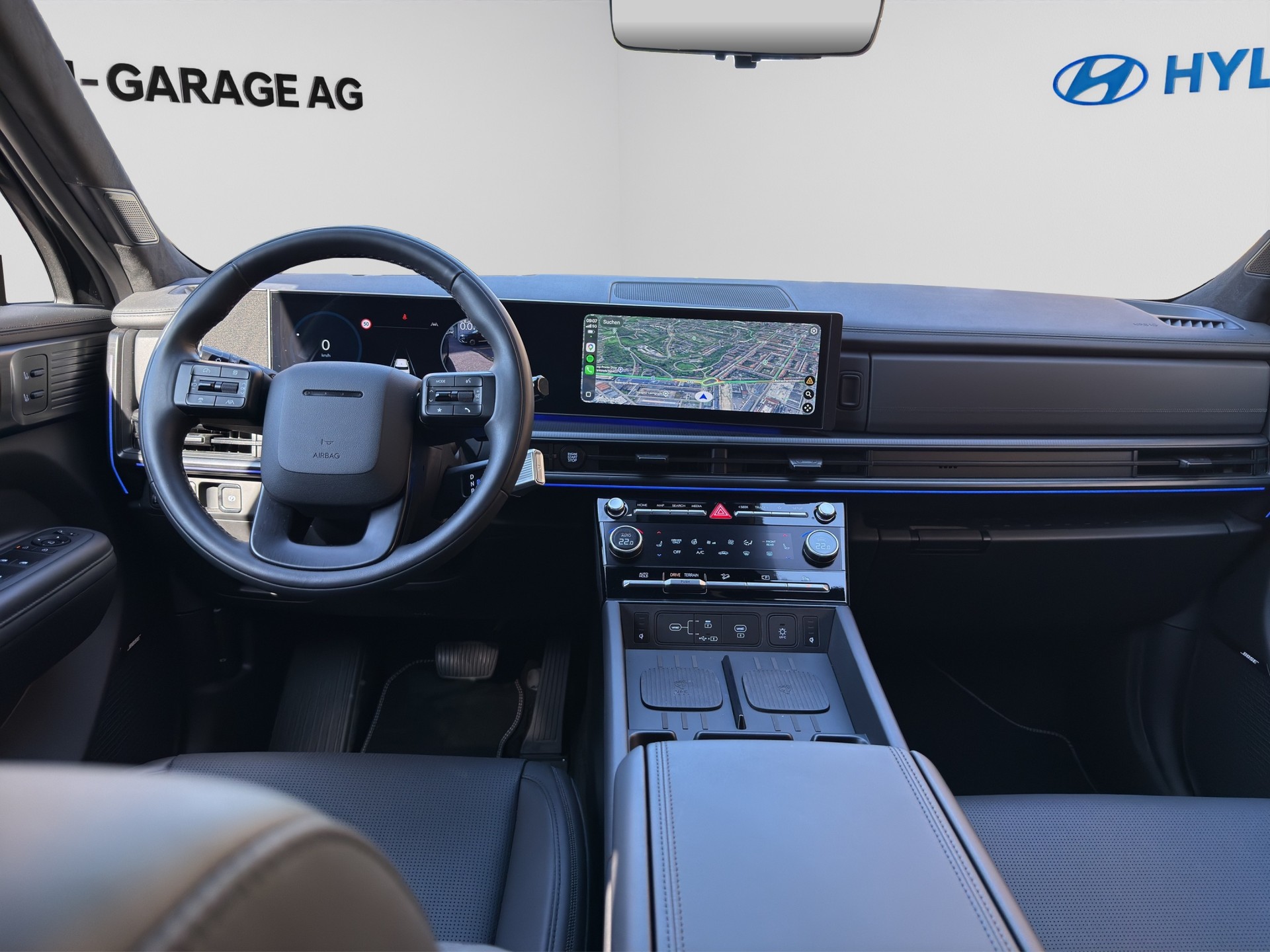 HYUNDAI Santa Fe 1.6 T-GDi HEV Calligraphy 4WD Automatic-image-13
