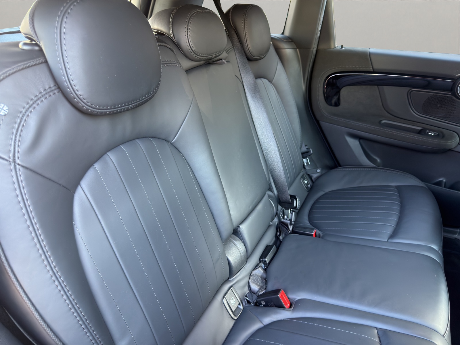 MINI Countryman F60 1.5i Cooper S E ALL4-image-15
