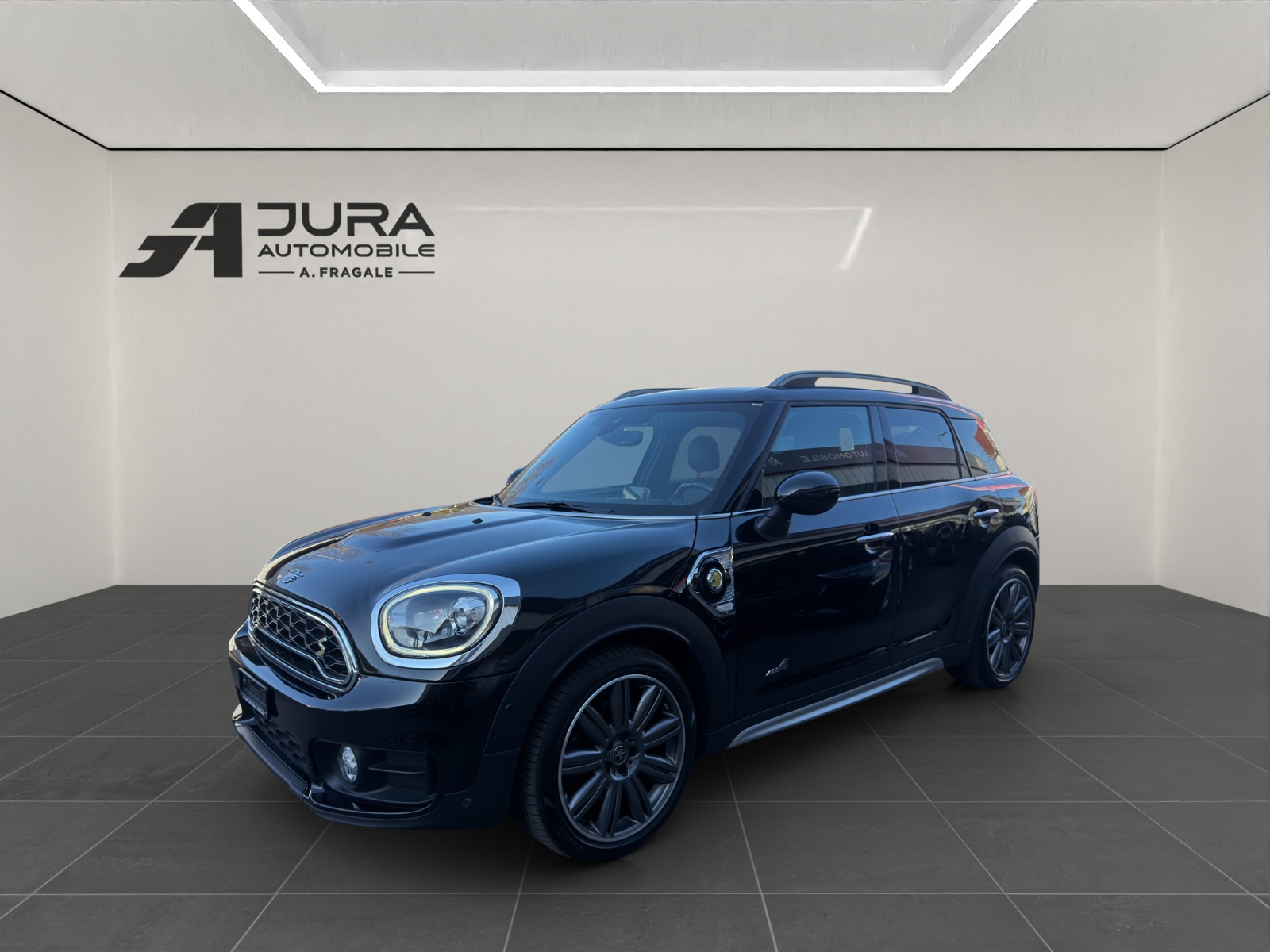 MINI Countryman F60 1.5i Cooper S E ALL4-image-1