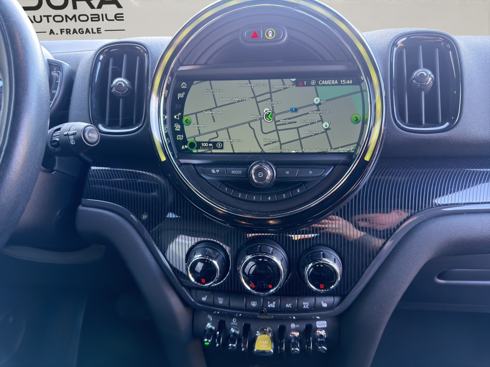MINI Countryman F60 1.5i Cooper S E ALL4-image-10