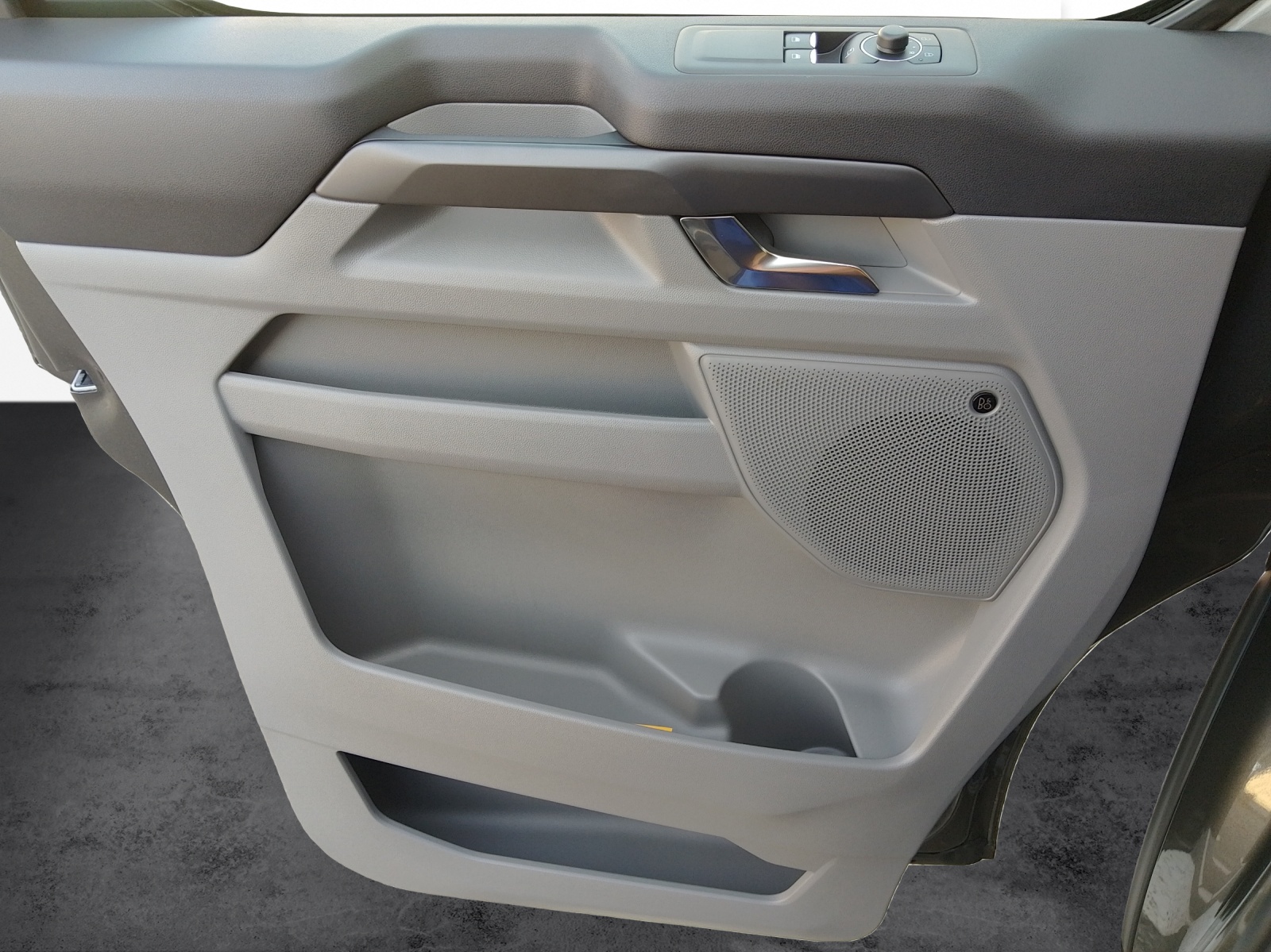 FORD Tourneo Custom Bus 320 L1 2.0 EcoBlue 170 Titanium X 4x4-image-10