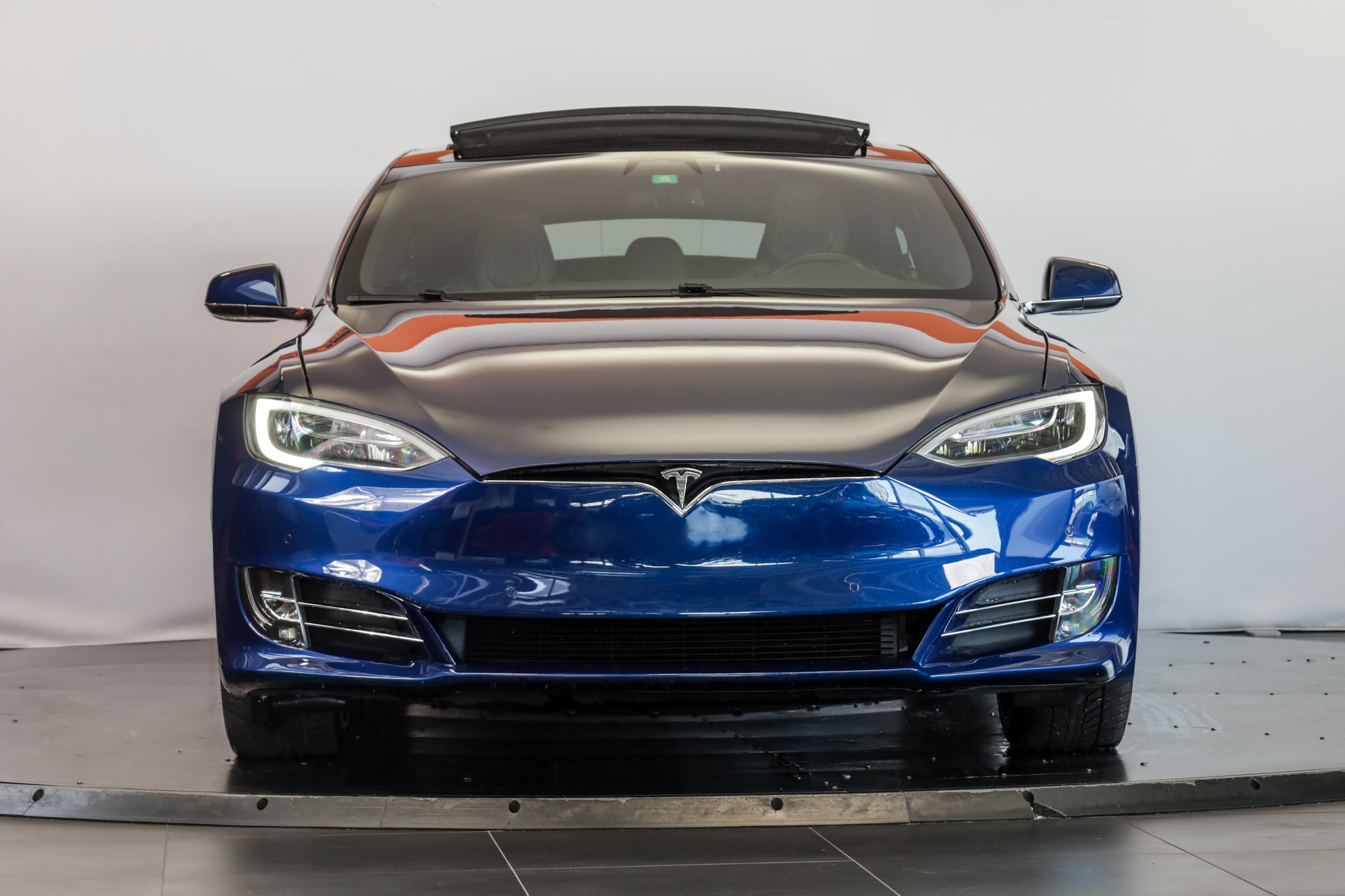 TESLA Model S 100 D-image-1