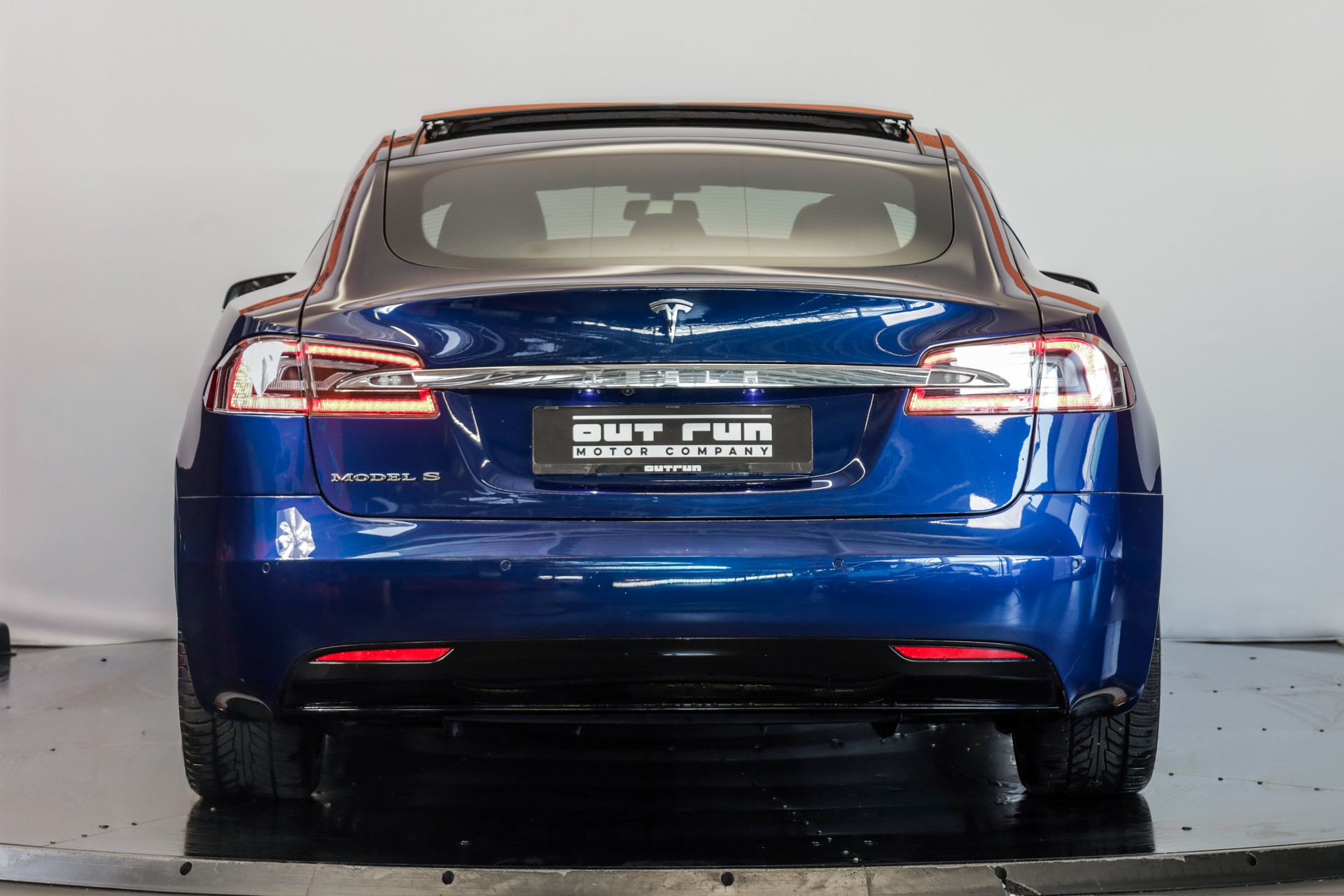 TESLA Model S 100 D-image-3