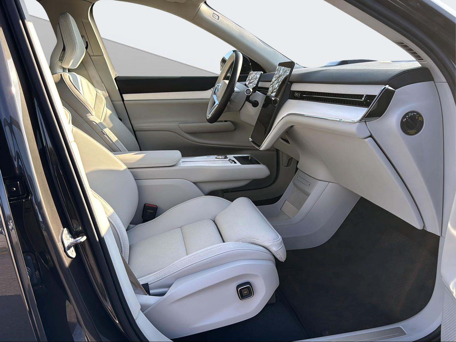 VOLVO EX 90 Twin Performance Ultra AWDD-image-14