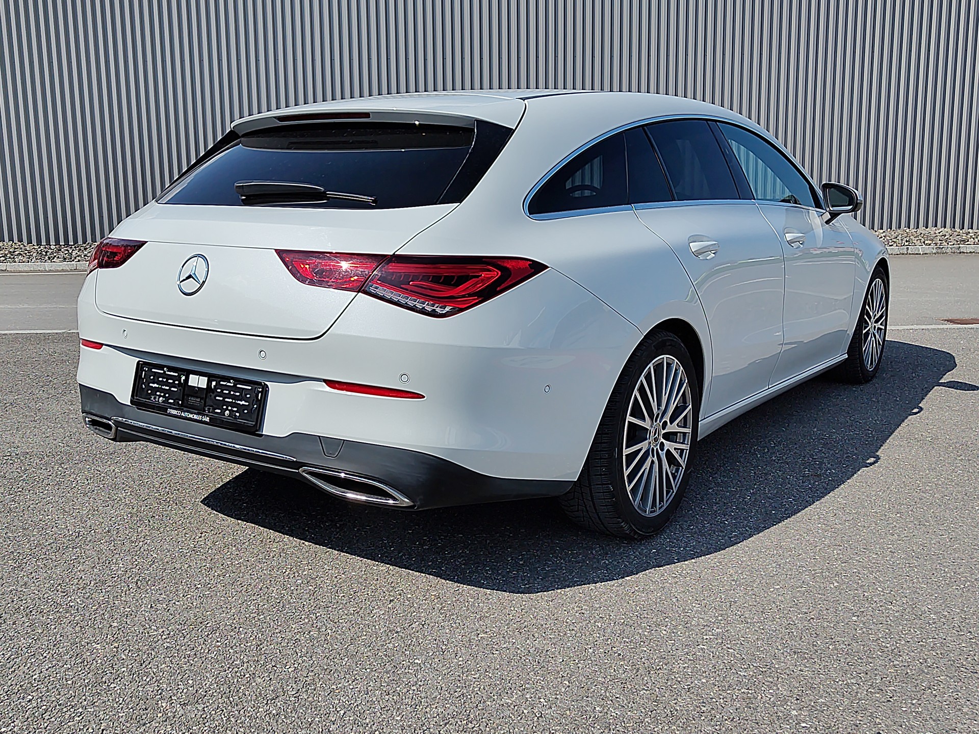 MERCEDES-BENZ CLA Shooting Brake 180 7G-DCT Progressive-image-3