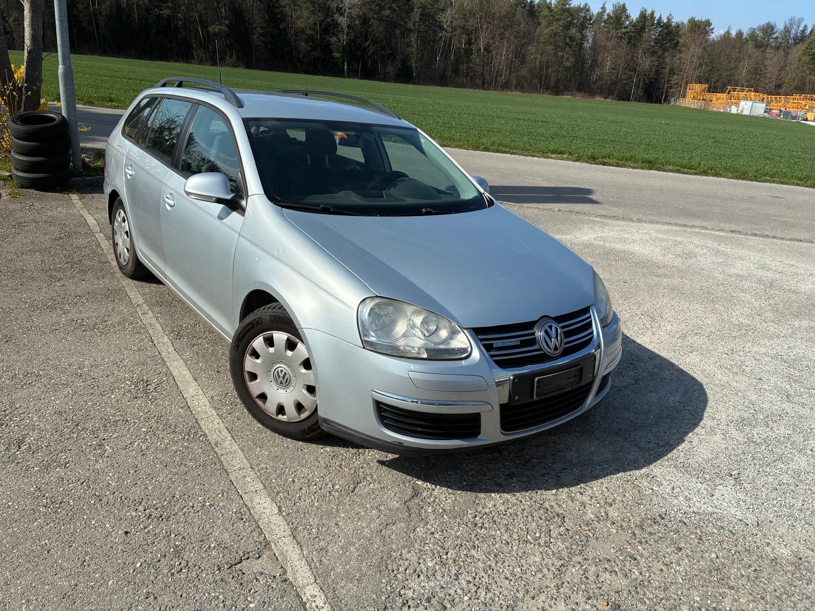 VW Golf Variant 1.9 TDI BlueMotion Trendline-image-1