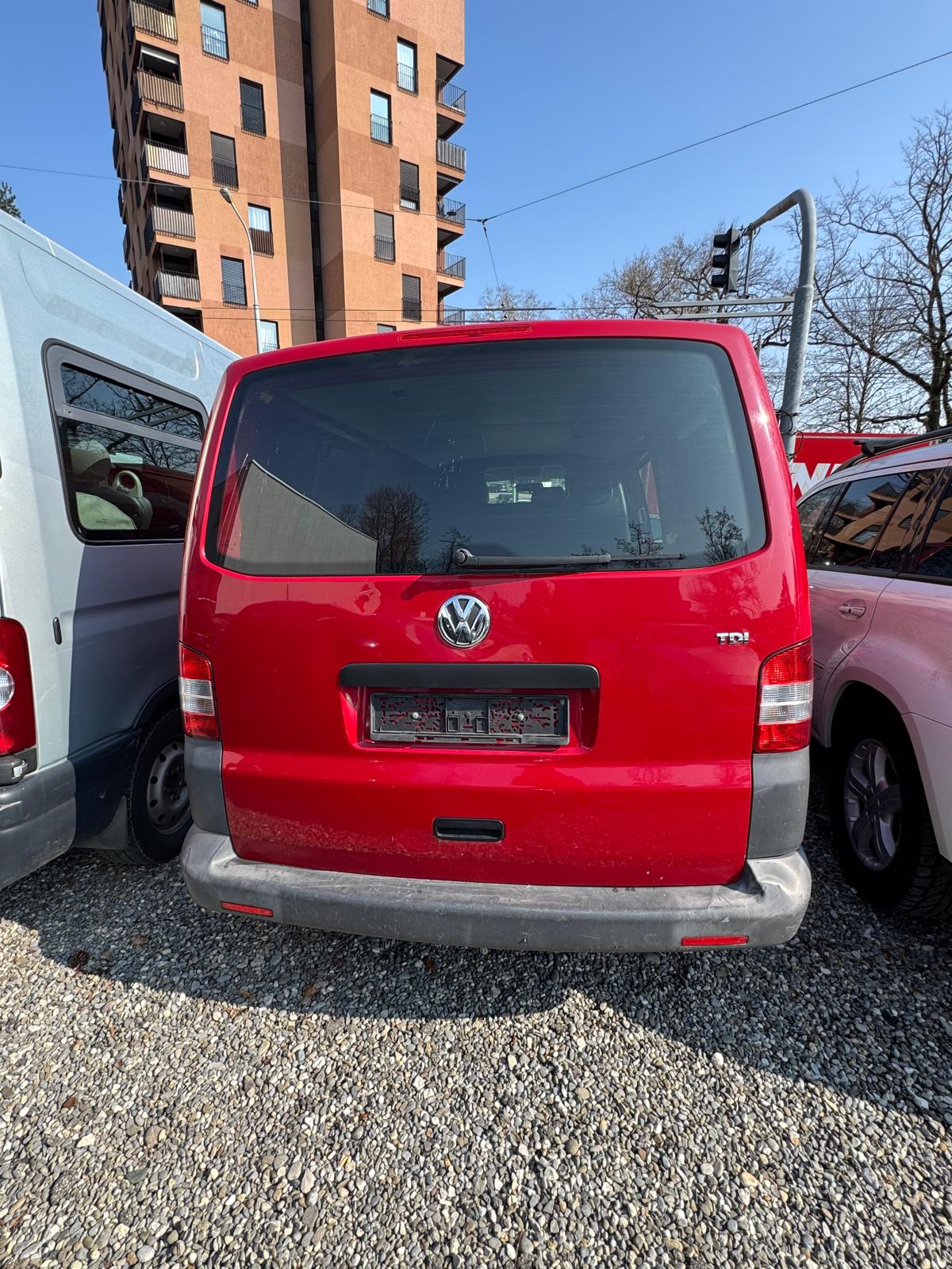 VW T5 2.0 TDI-image-2