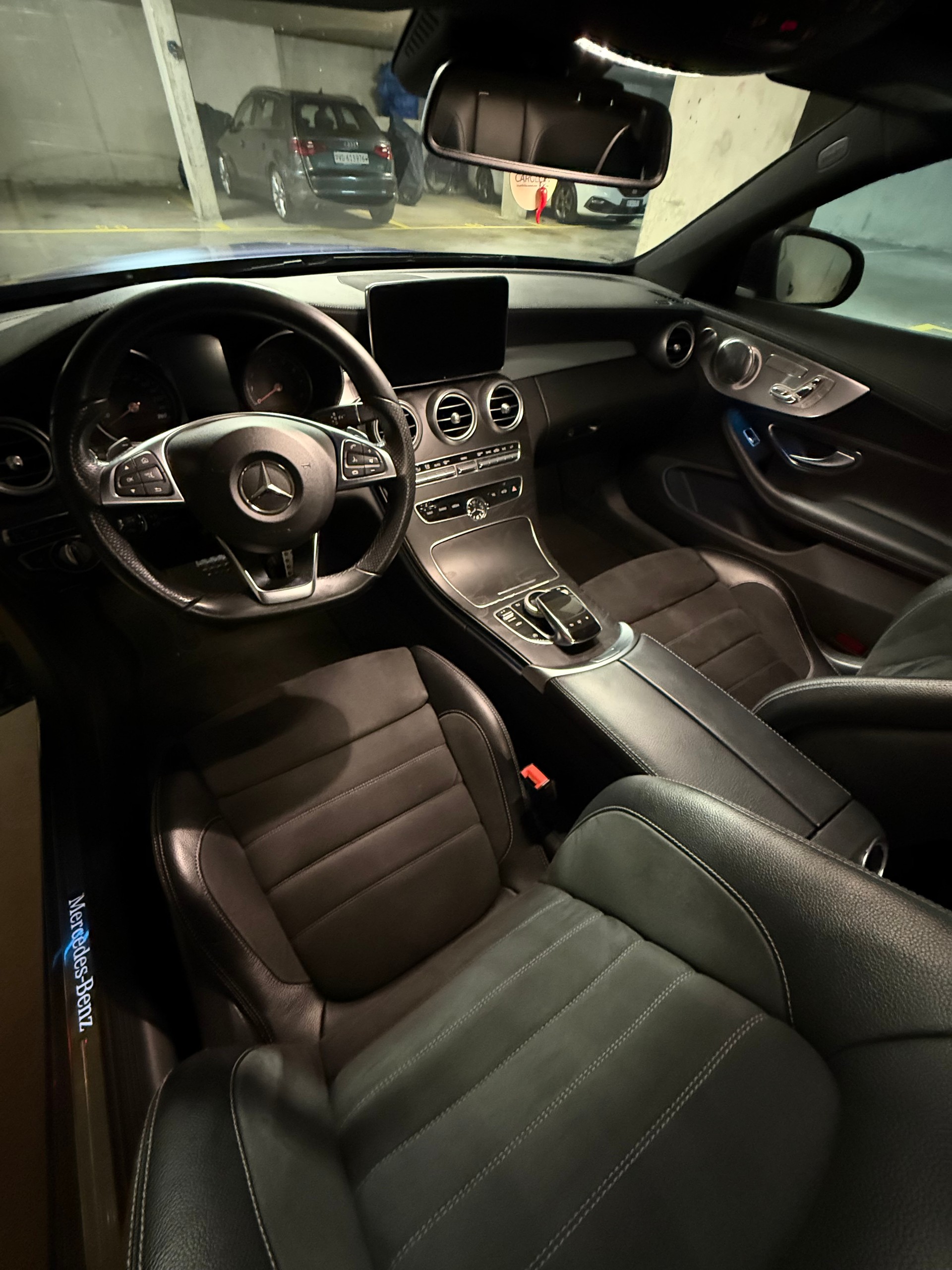 MERCEDES-BENZ C 300 AMG Line Coupé 7G-tronic-image-4