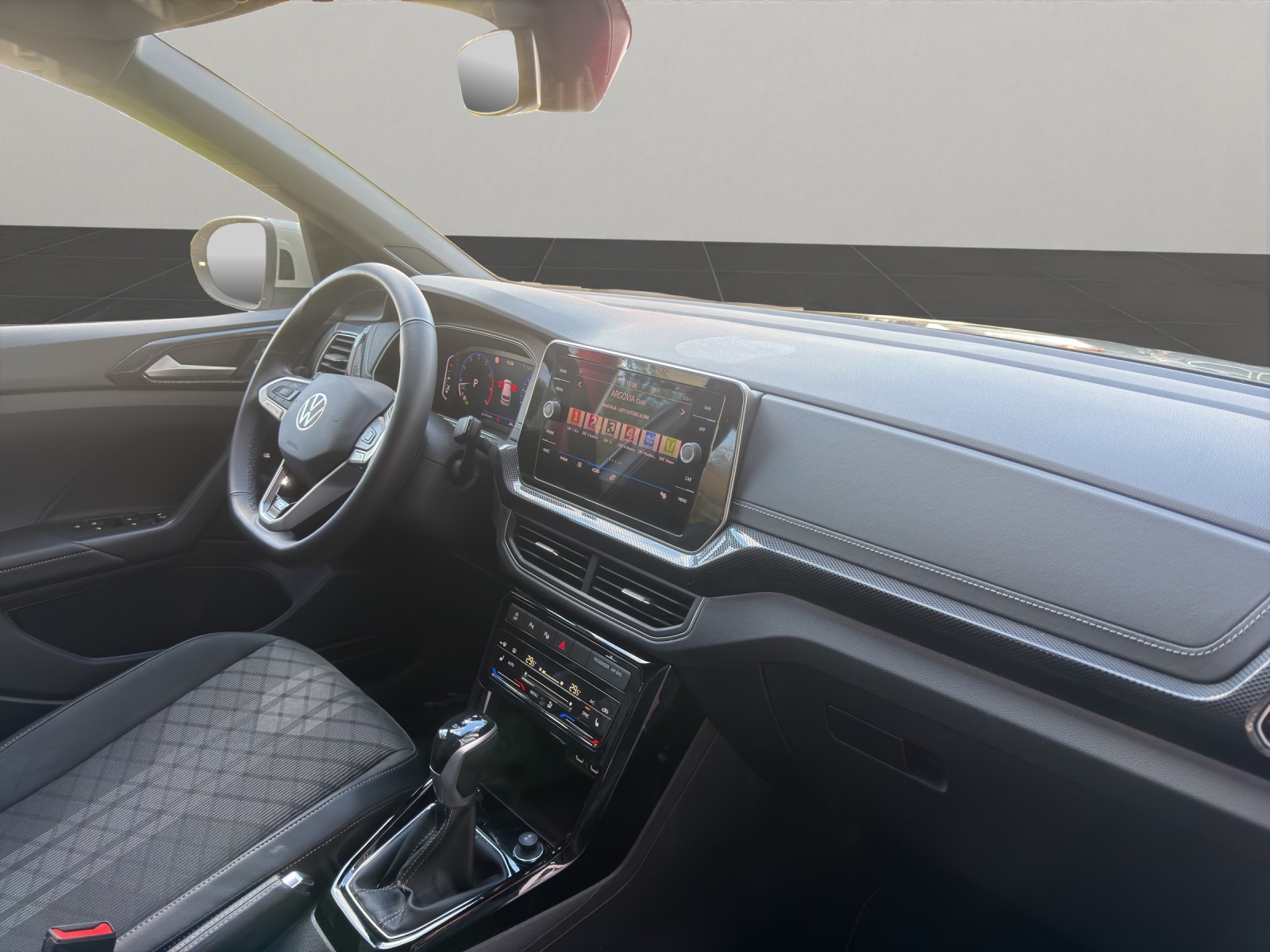 VW T-Cross 1.5 TSI R-Line DSG-image-9