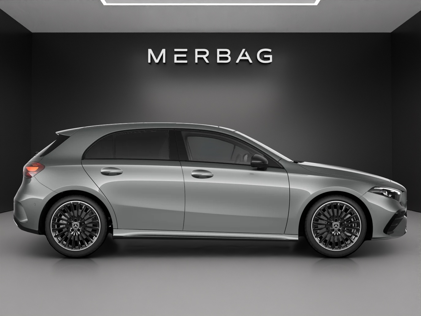 MERCEDES-BENZ A 220 4Matic 8G-DCT-image-1